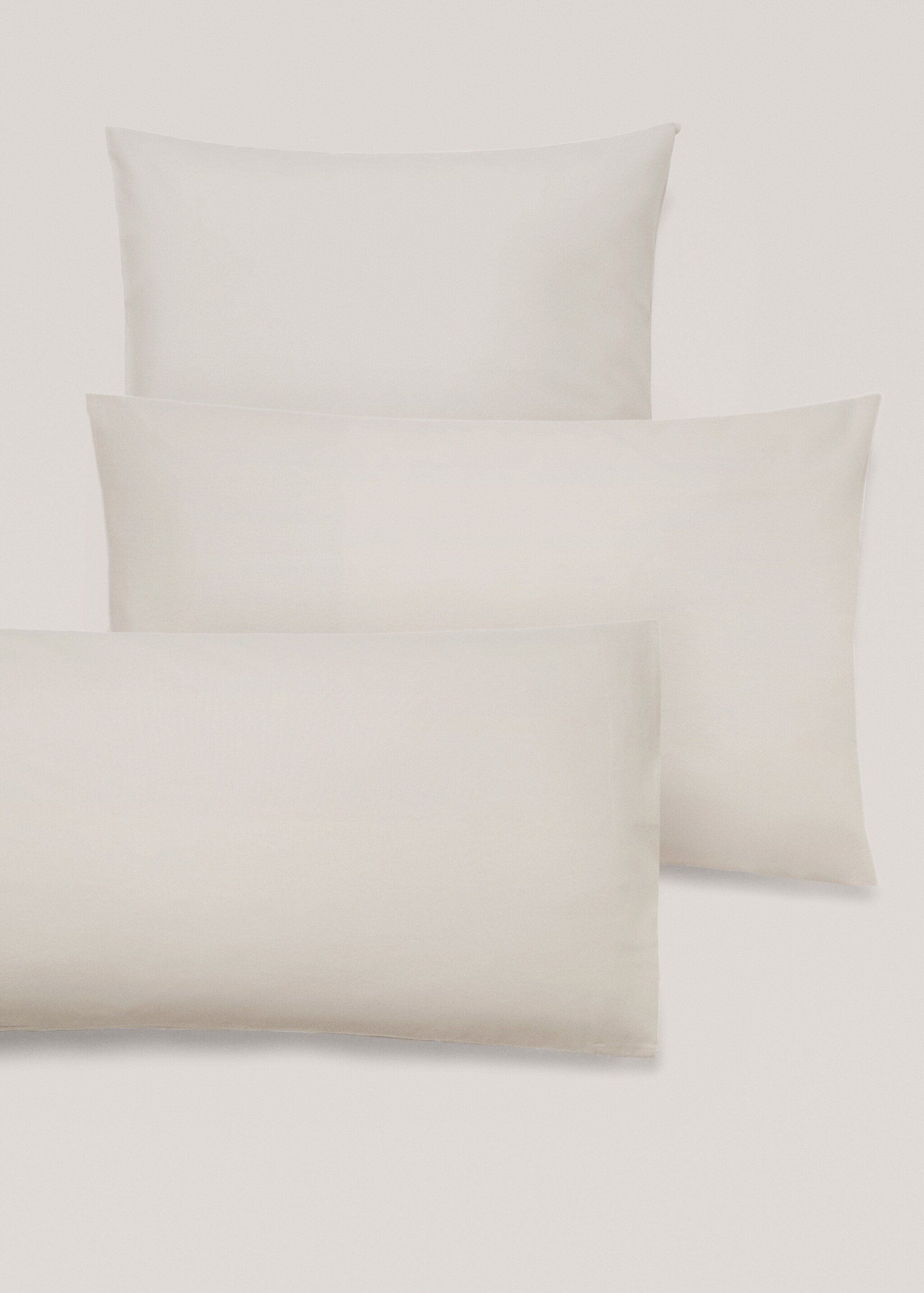 Plain flannel pillowcase 50x75cm - Details of the article 4, Beige. Ref: 77047655-00.
