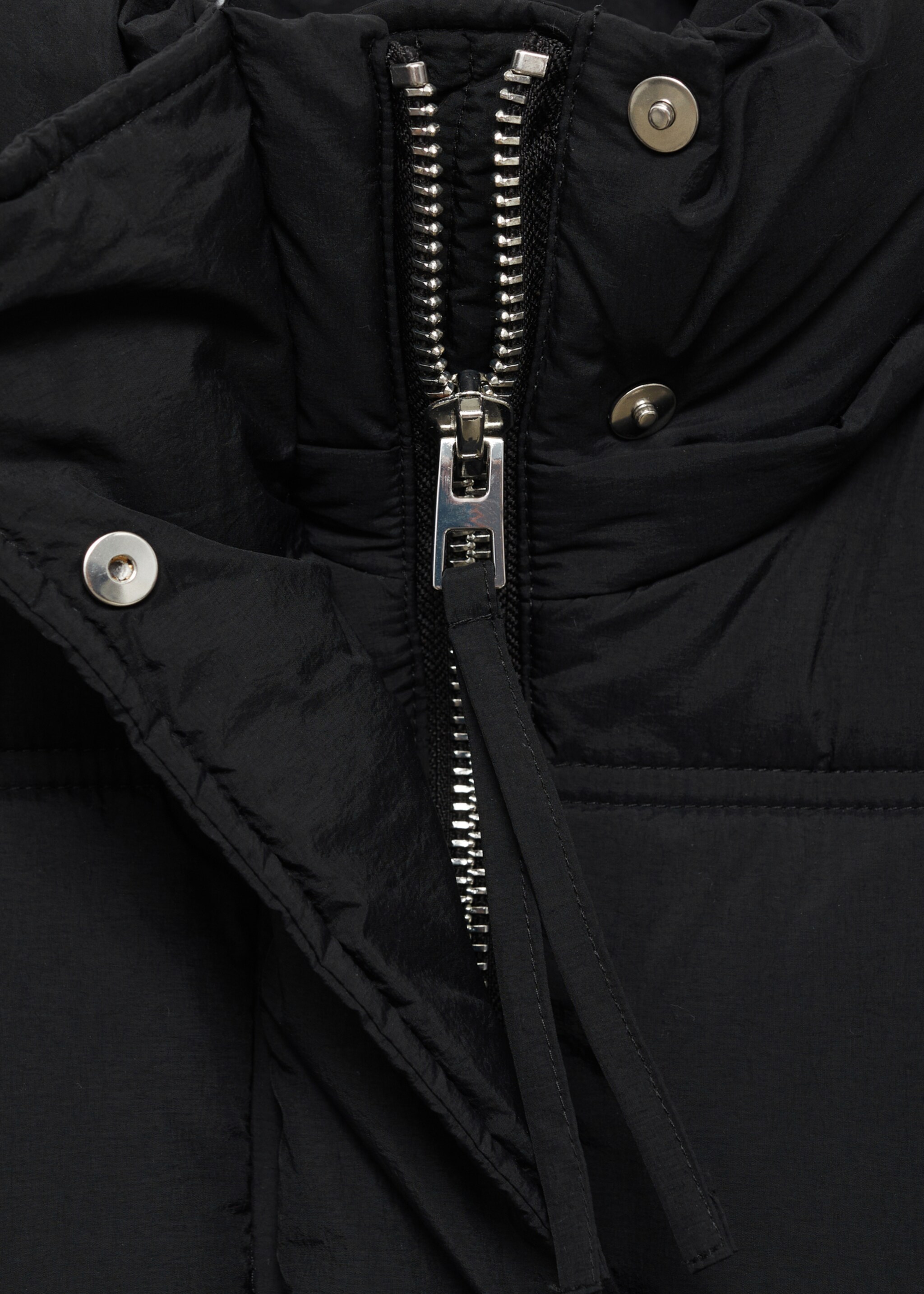 Quilted long coat - Details of the article 0, Black. Ref: 77047664-00.