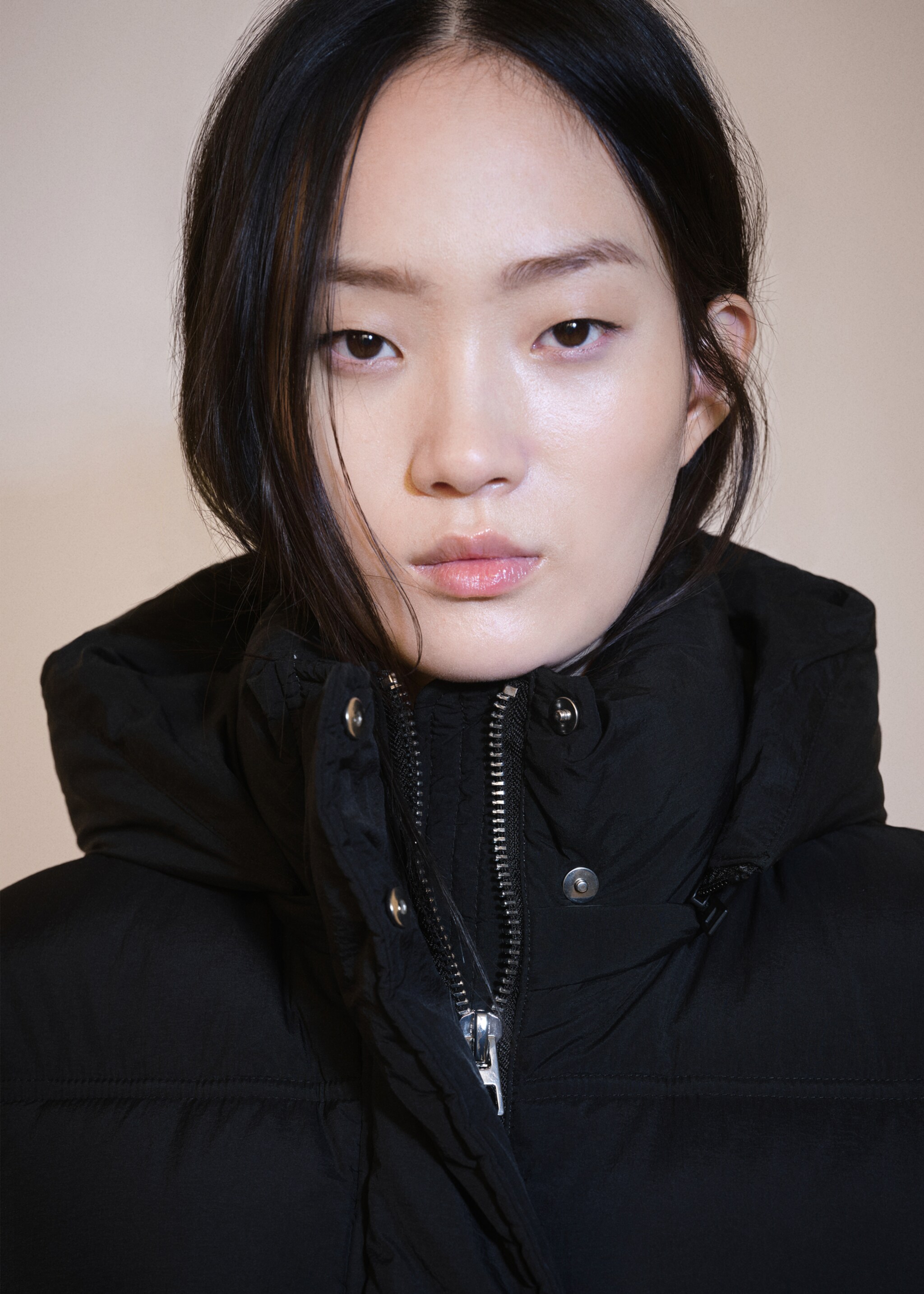 Quilted long coat - Details of the article 1, Black. Ref: 77047664-00.