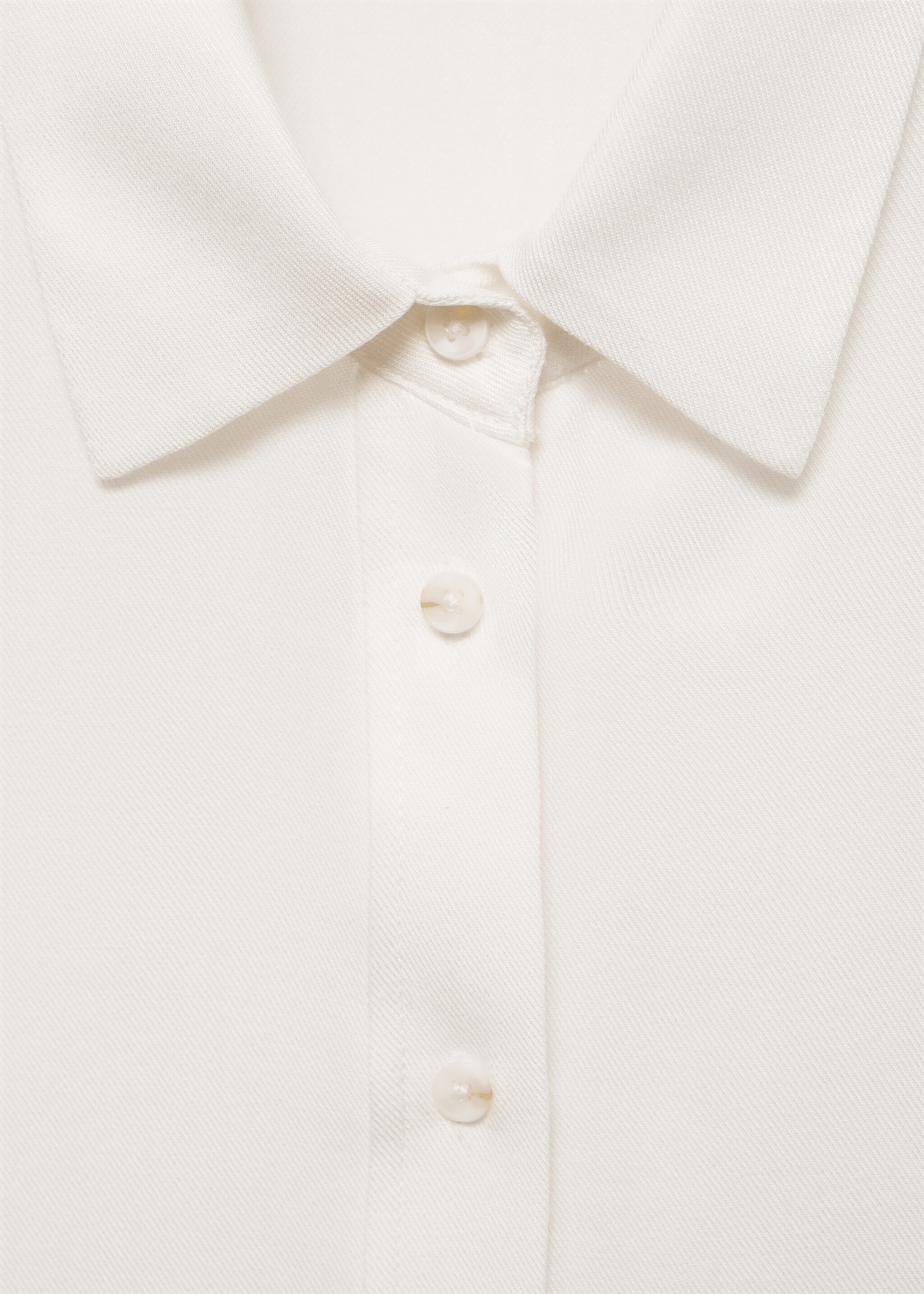 Chemise fluide à boutons - Détail de l'article 8, Écru. Ref: 77047667-00.
