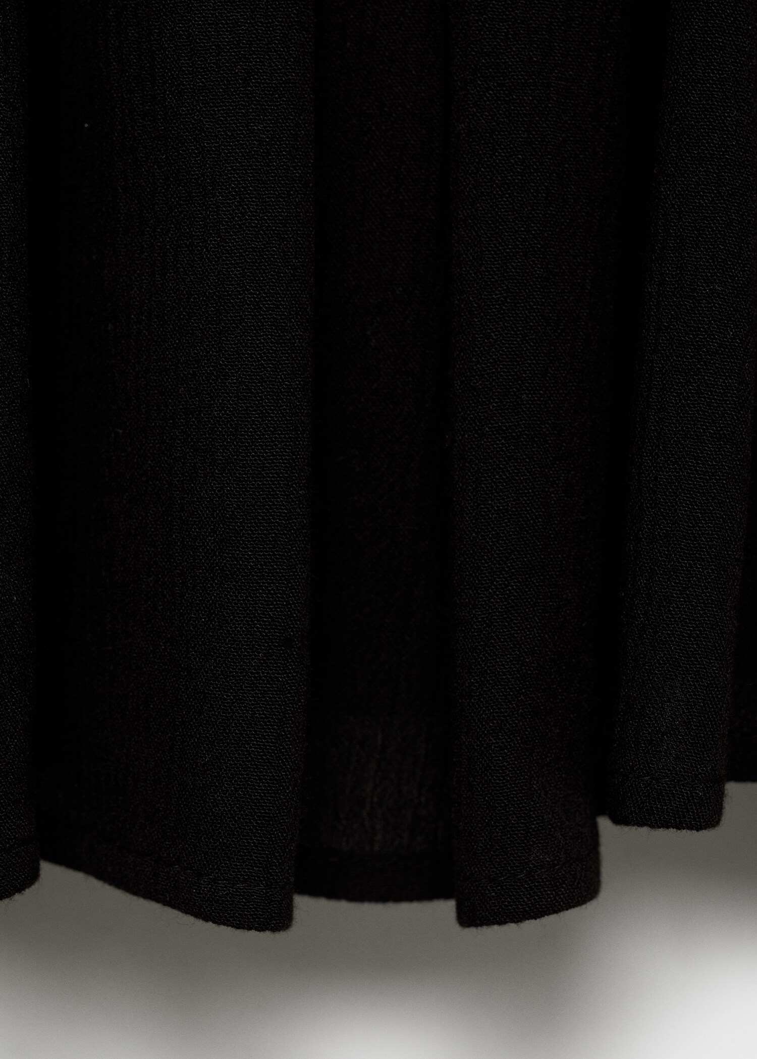 Fließende Bluse mit Raff-Details - Detail des Artikels 0