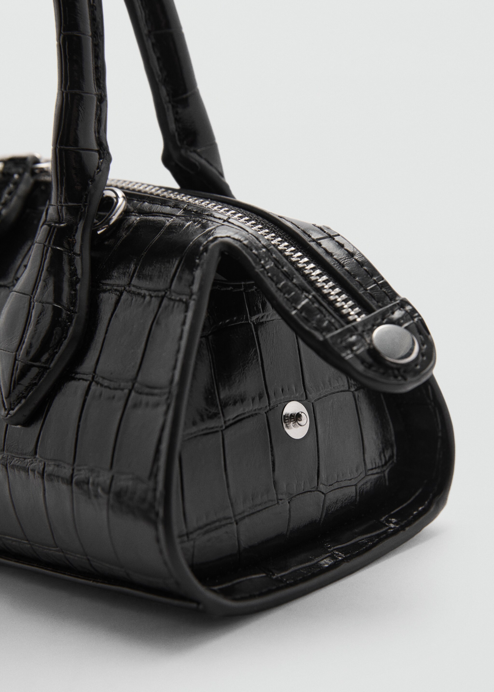 Bolso efecto cocodrilo - Detalle del artículo 3, Negro. Ref: 77047695-00.
