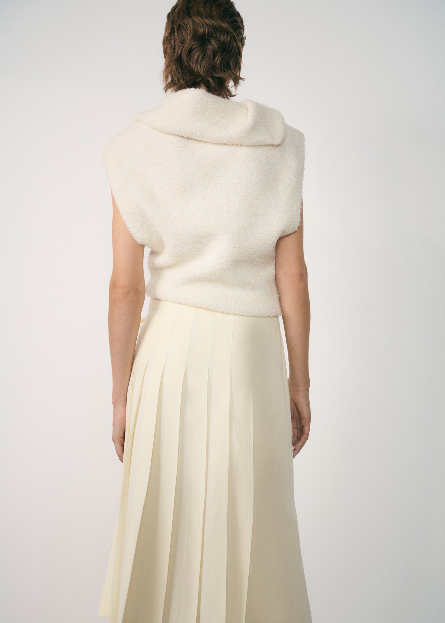 Turtleneck knit top - Details of the article 1