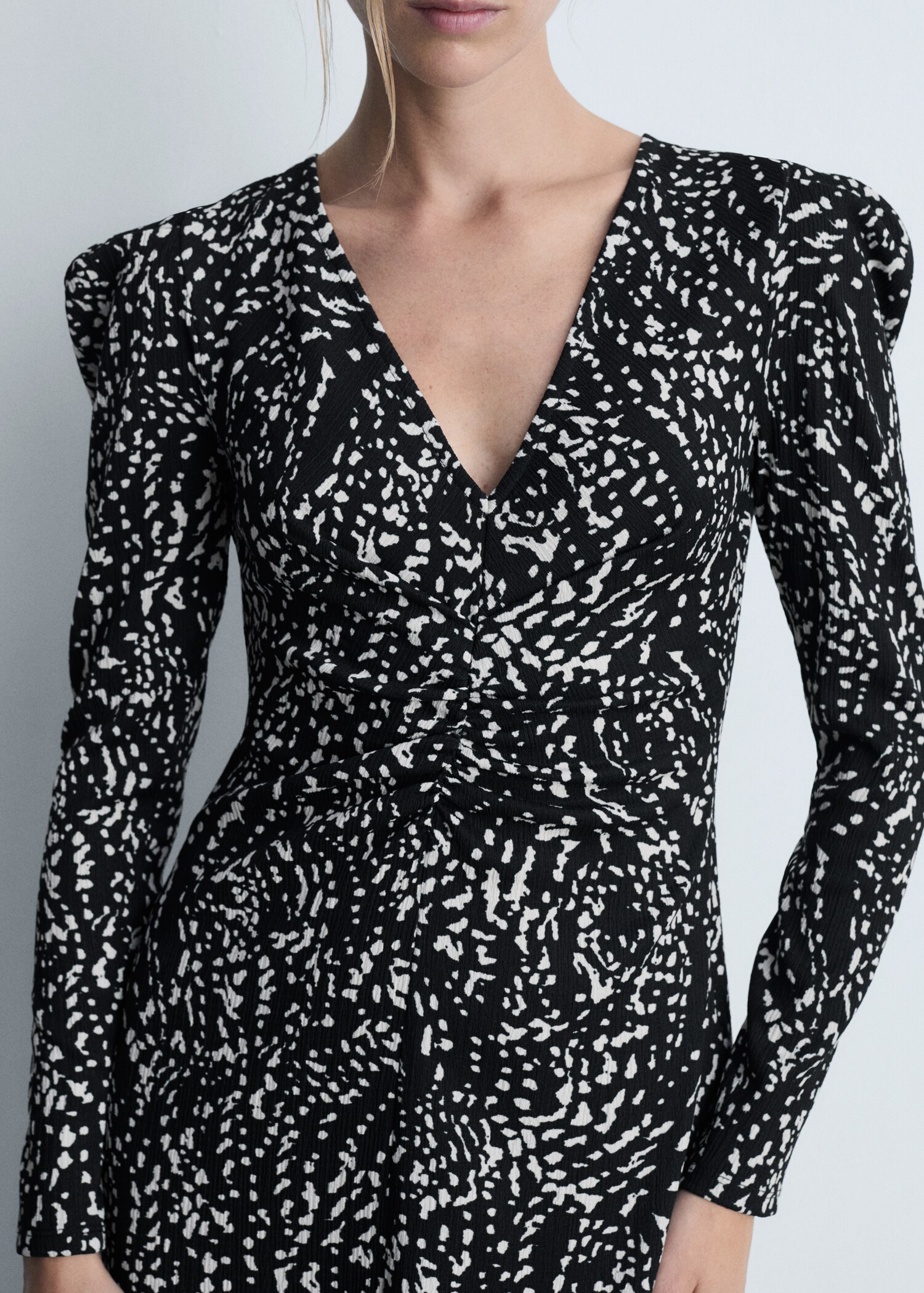 Printed dress with balloon sleeves - Details of the article 6