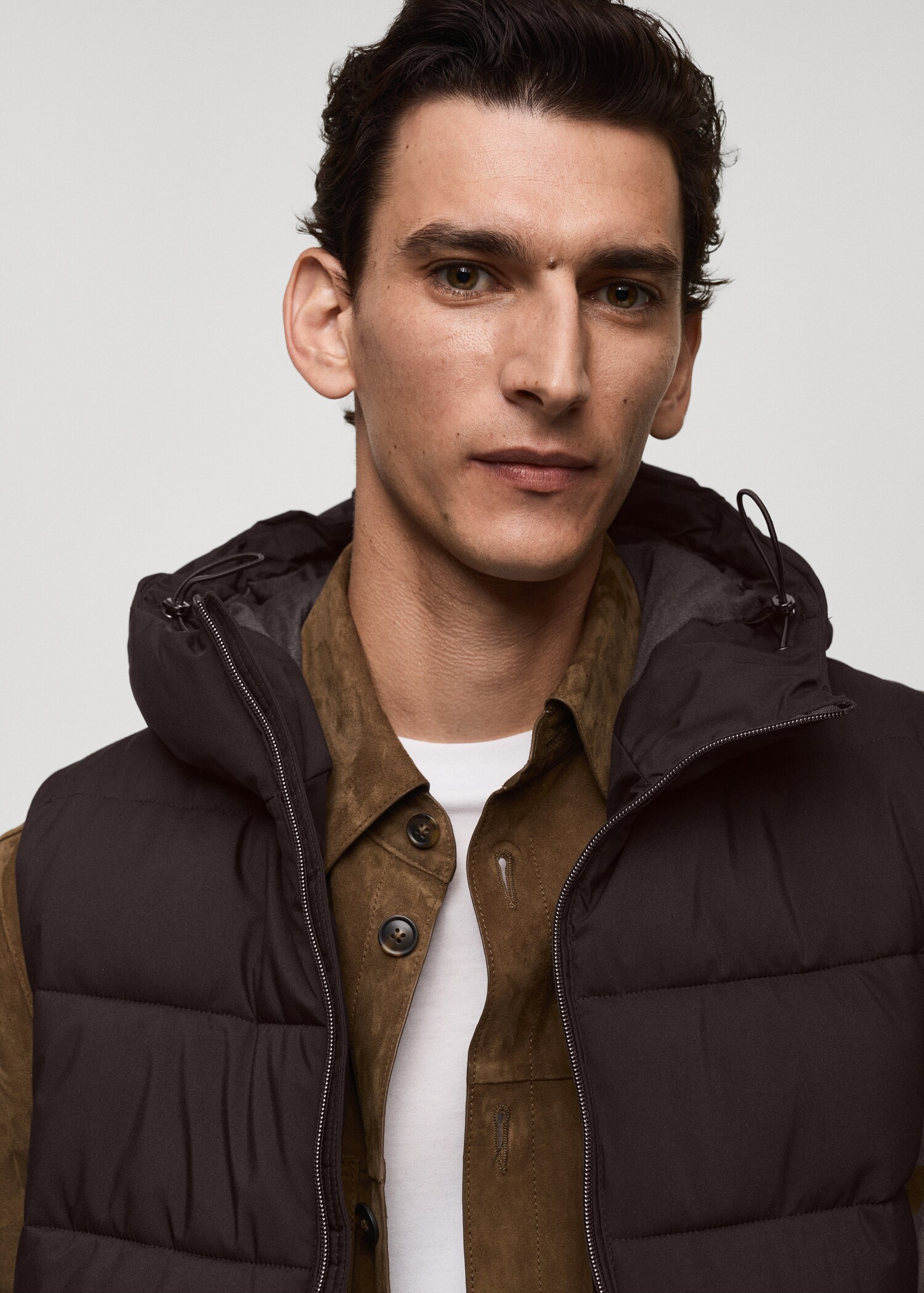 Water-repellent quilted gilet - Details of the article 1