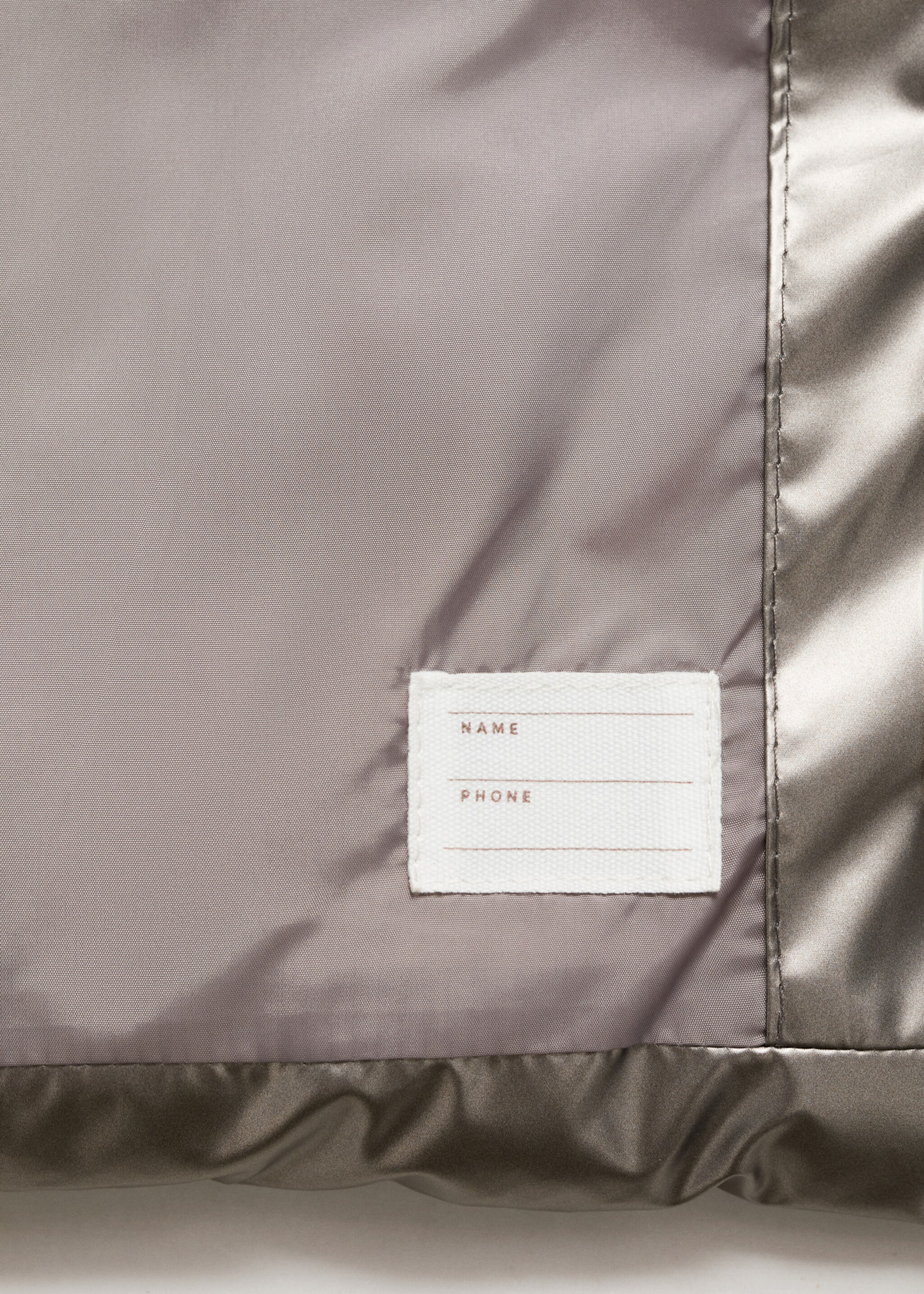 Metallic puffer jacket - Details of the article 8, Dark Silver. Ref: 77047920-00.