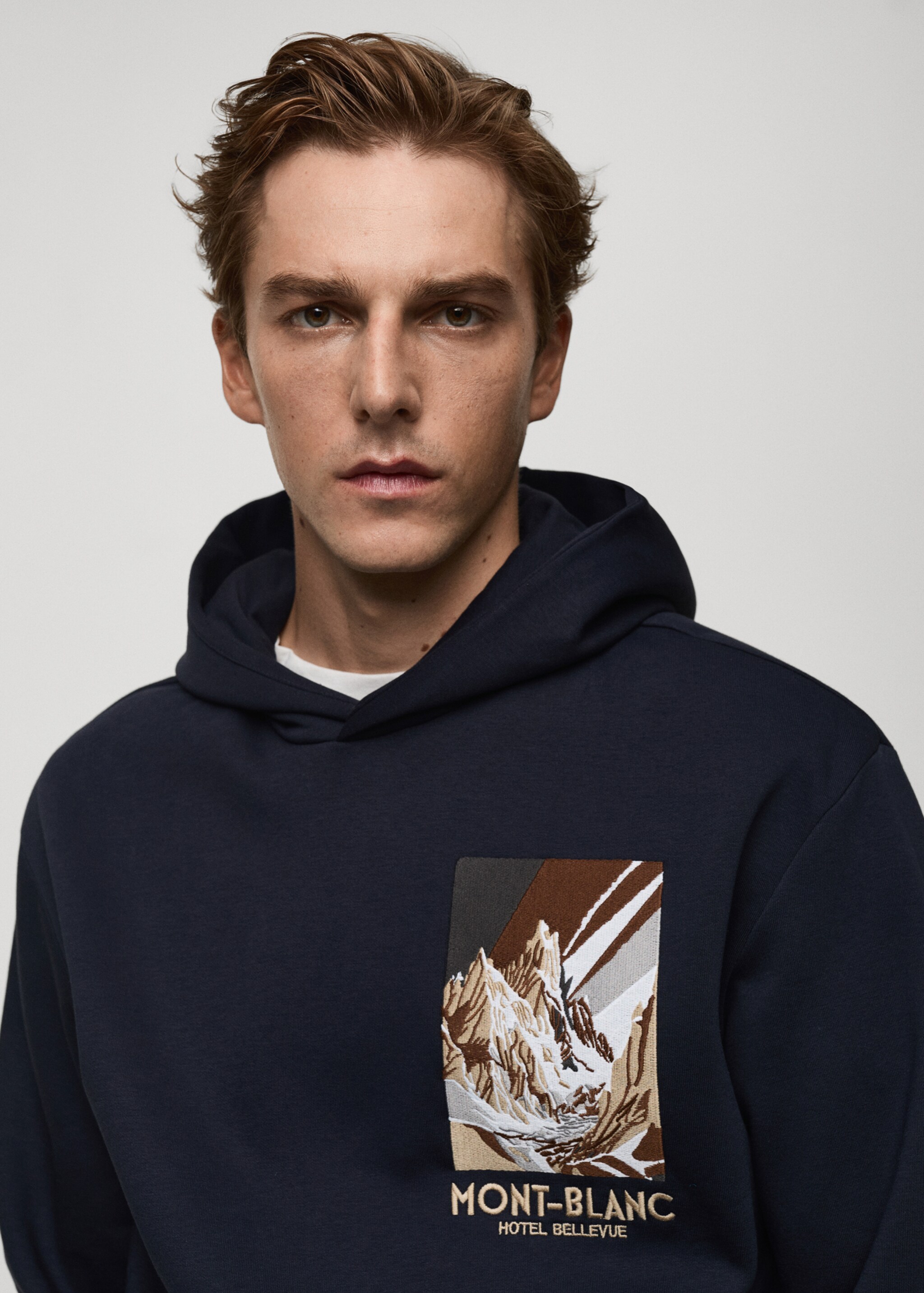 Baumwoll-Sweatshirt mit kombiniertem Printmuster - Detail des Artikels 1, Dunkles Marineblau. Ref: 77047923-00.