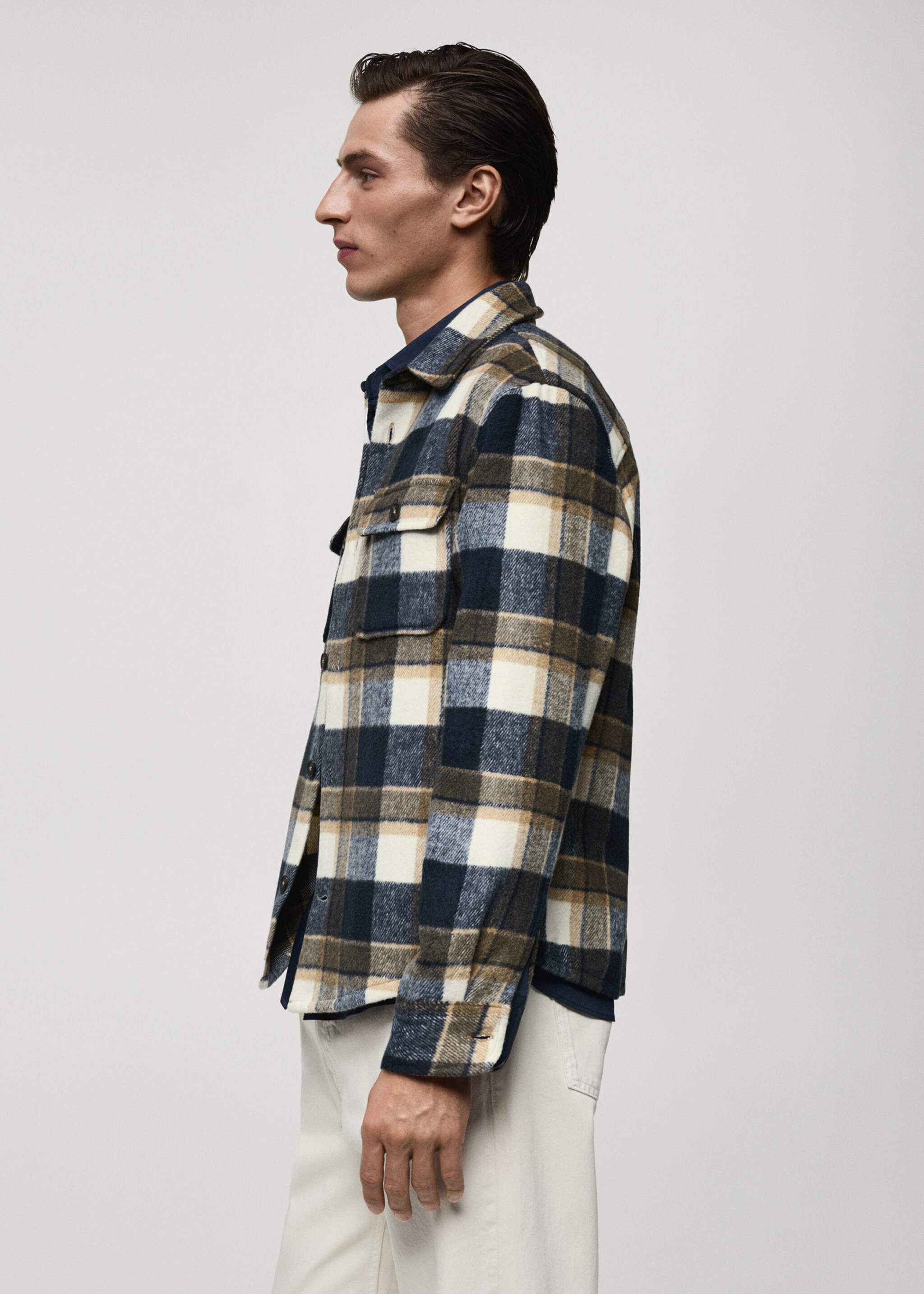 Check flannel overshirt - Details of the article 2, Dark Navy. Ref: 77047926-00.