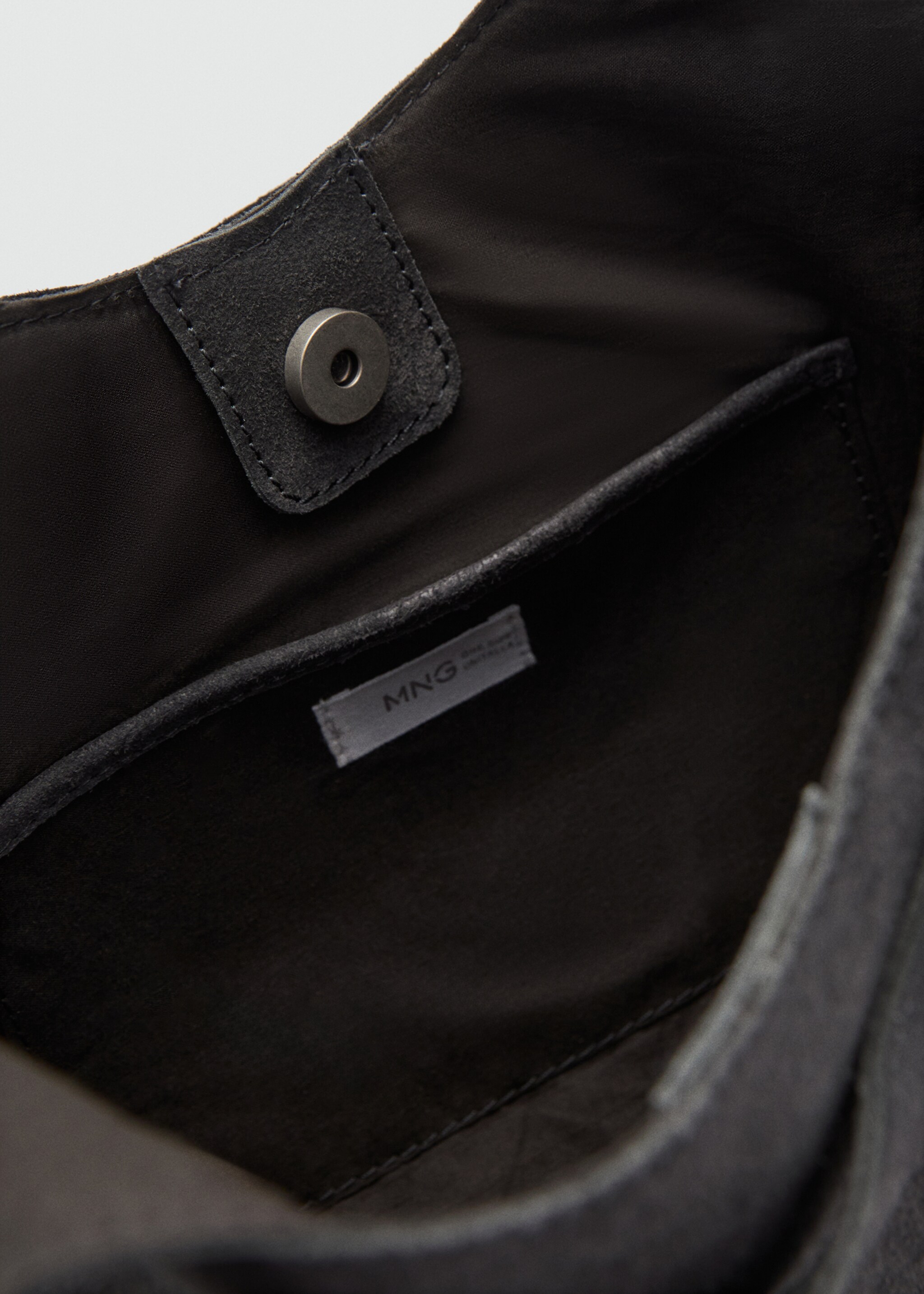Stud leather bag - Details of the article 2