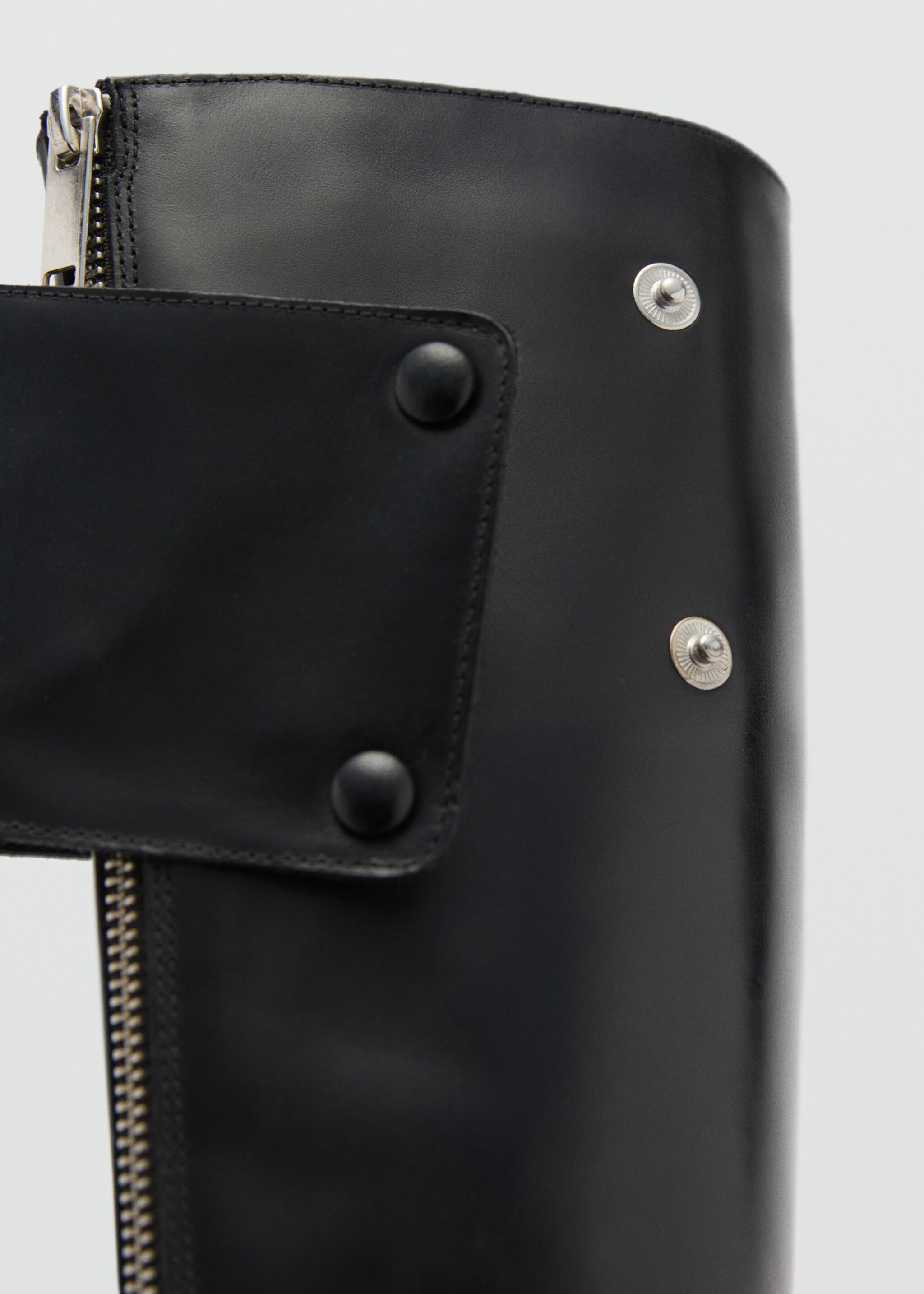 Zipper leather boots - Details of the article 4, Black. Ref: 77047934-00.