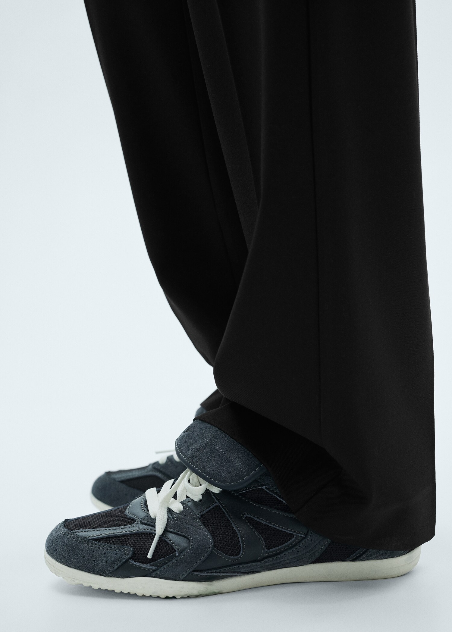 Gerade, fließende Hose - Detail des Artikels 2