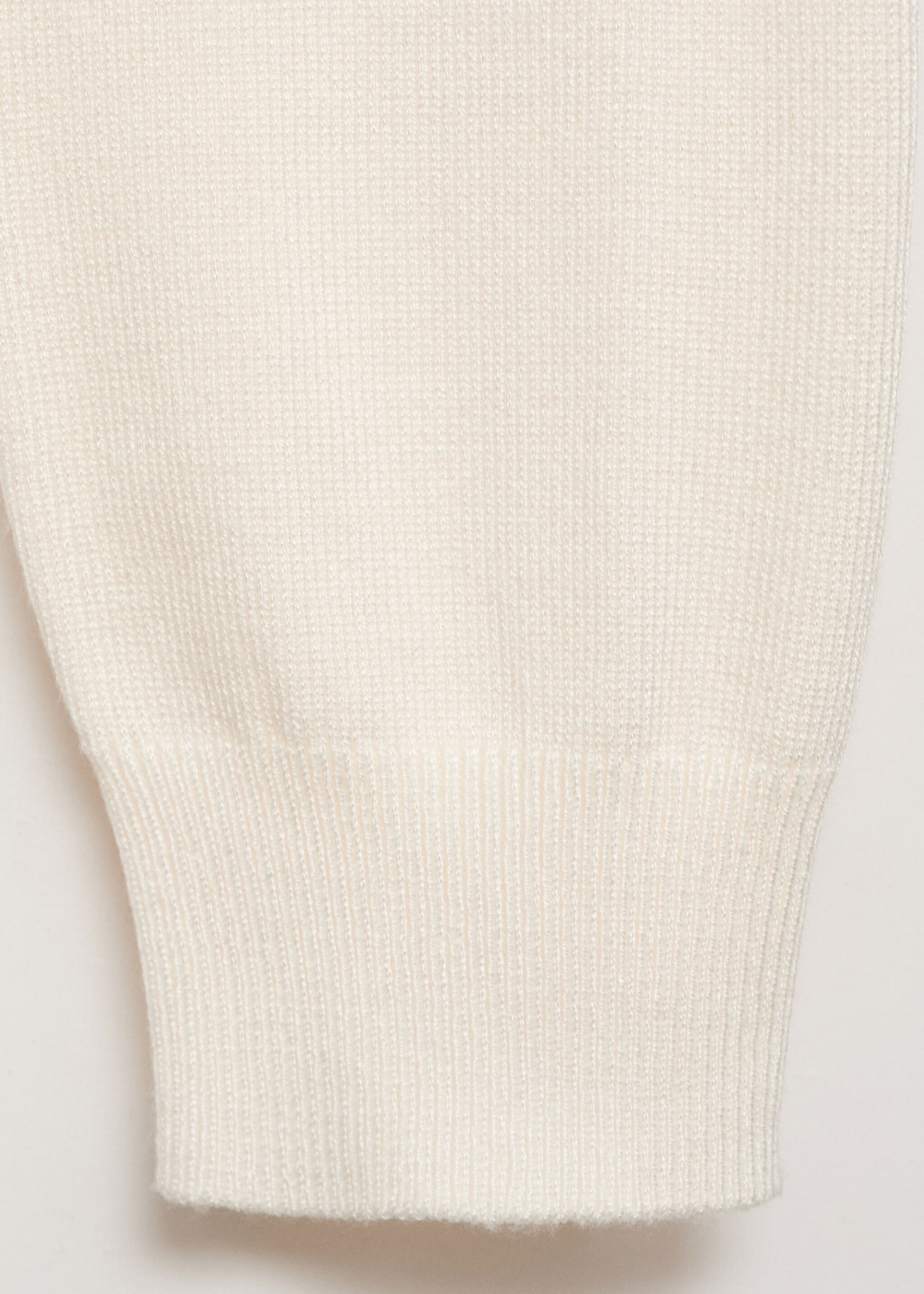 Fine-knit cardigan - Details of the article 0, Ecru. Ref: 77048268-00.