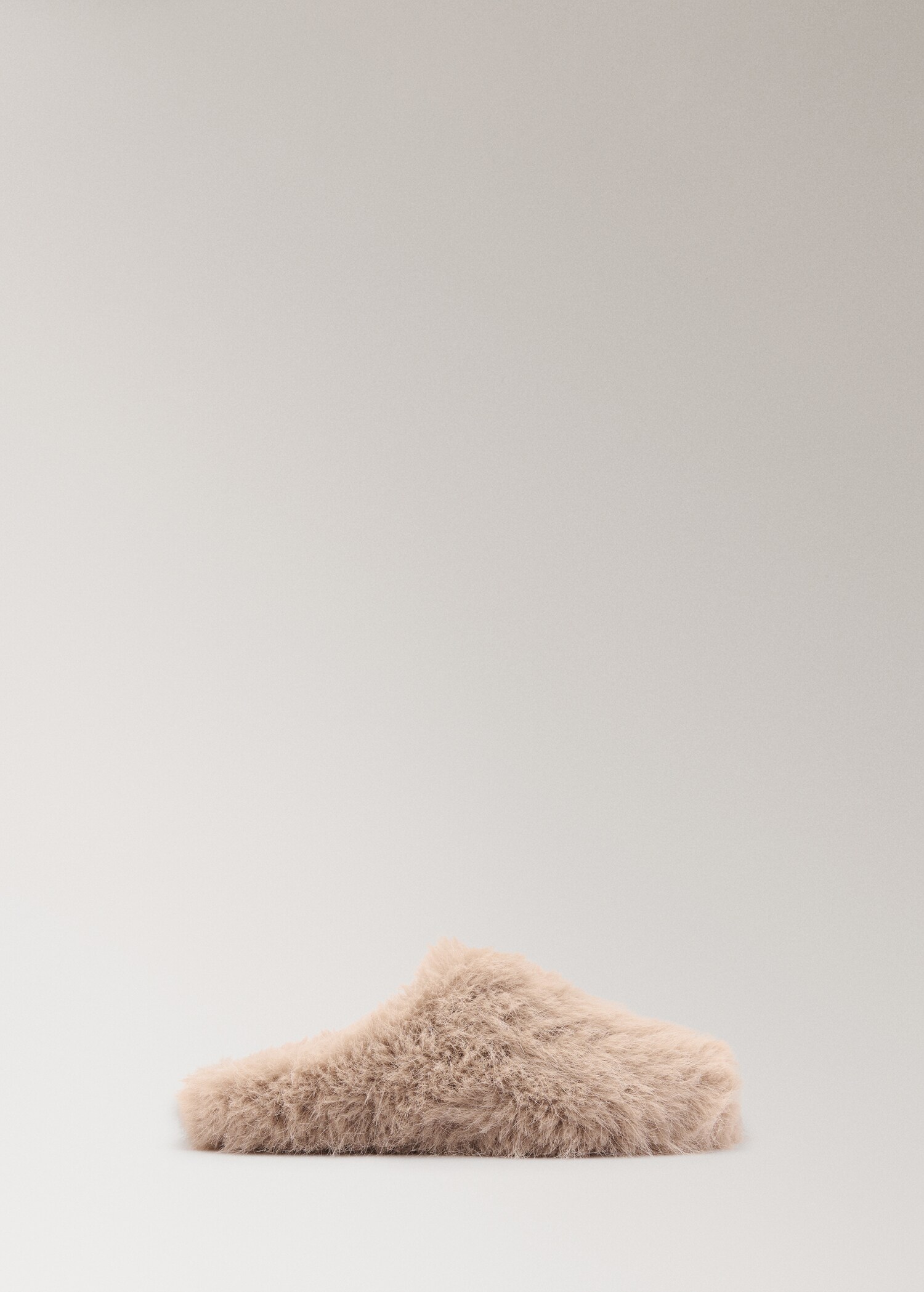 Zapatillas efecto pelo - Artículo sin modelo