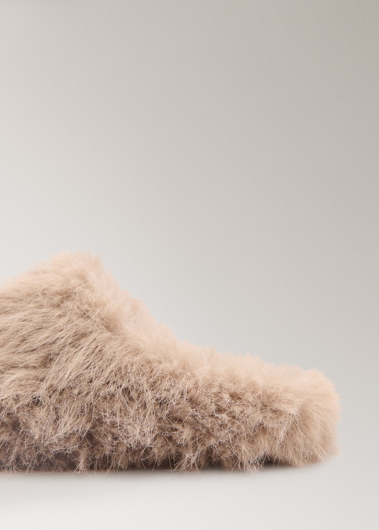 Zapatillas efecto pelo - Detalle del artículo 1