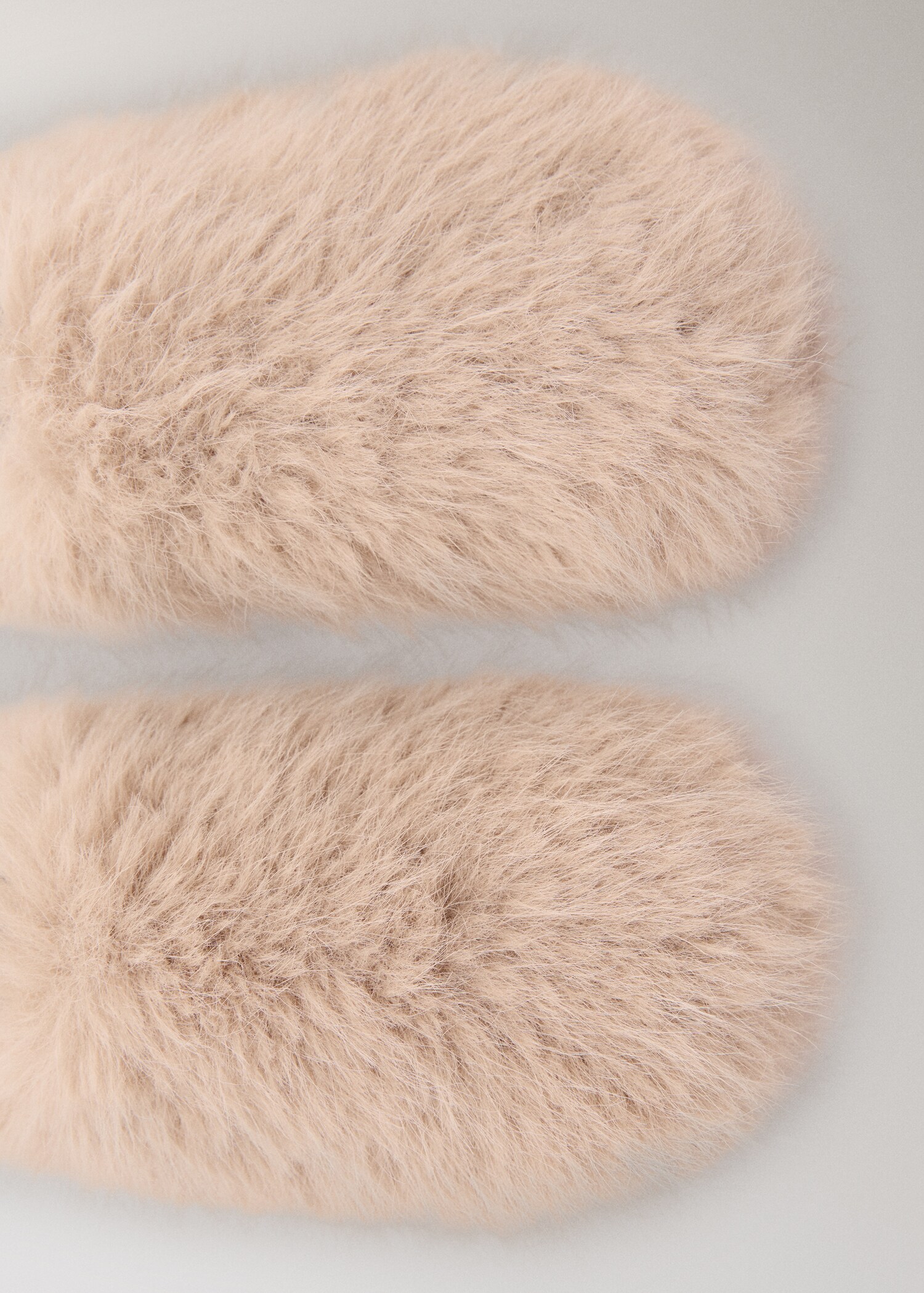 Zapatillas efecto pelo - Detalle del artículo 2