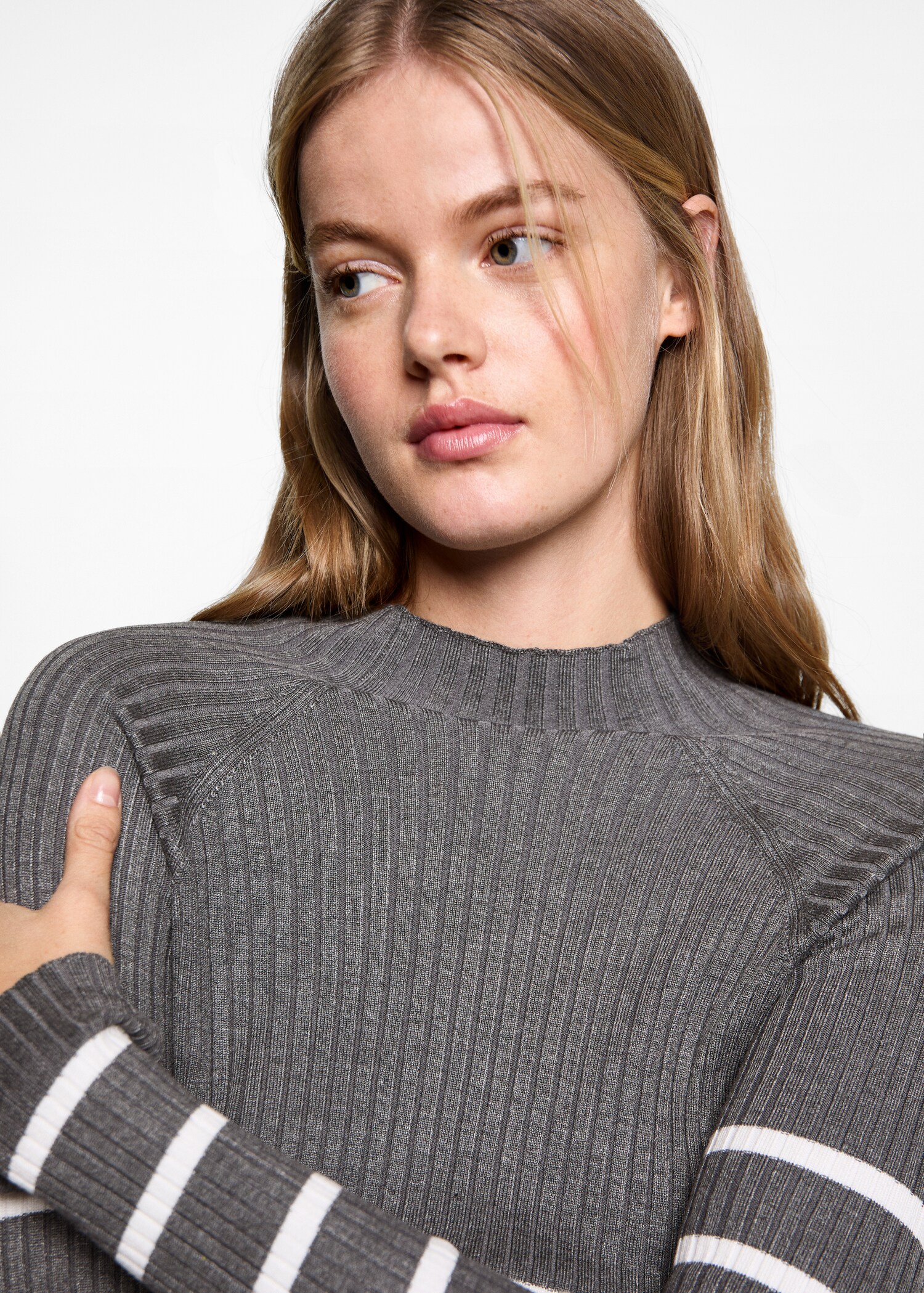Ripp-Pullover mit Rollkragen - Detail des Artikels 1