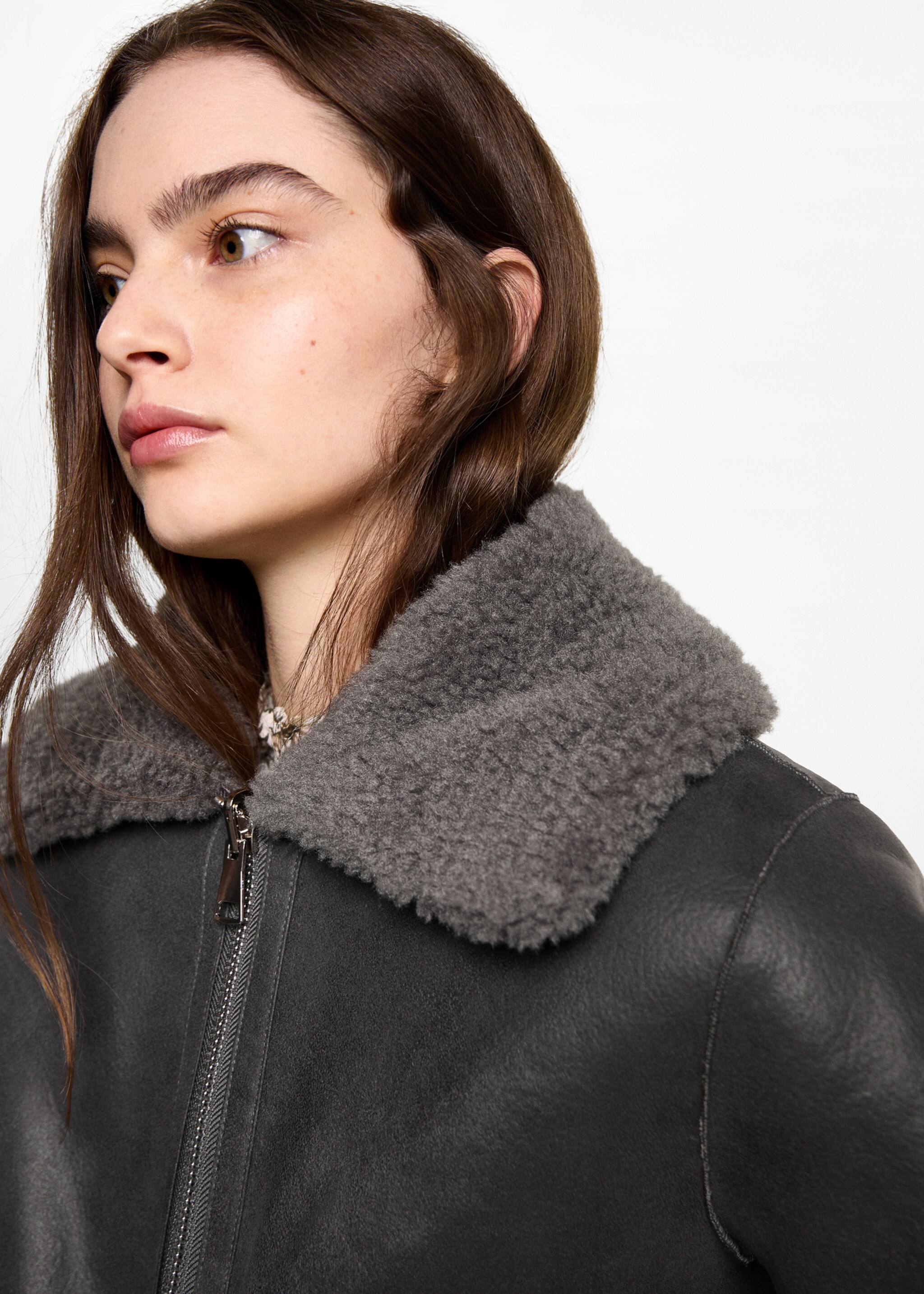 Jacke mit Futter in Lammfelloptik - Detail des Artikels 1, Anthrazit. Ref: 77048281-00.