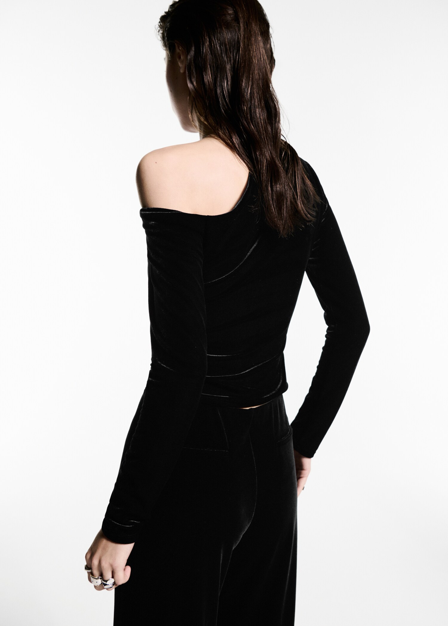 Asymmetric velvet top - Reverse of the article