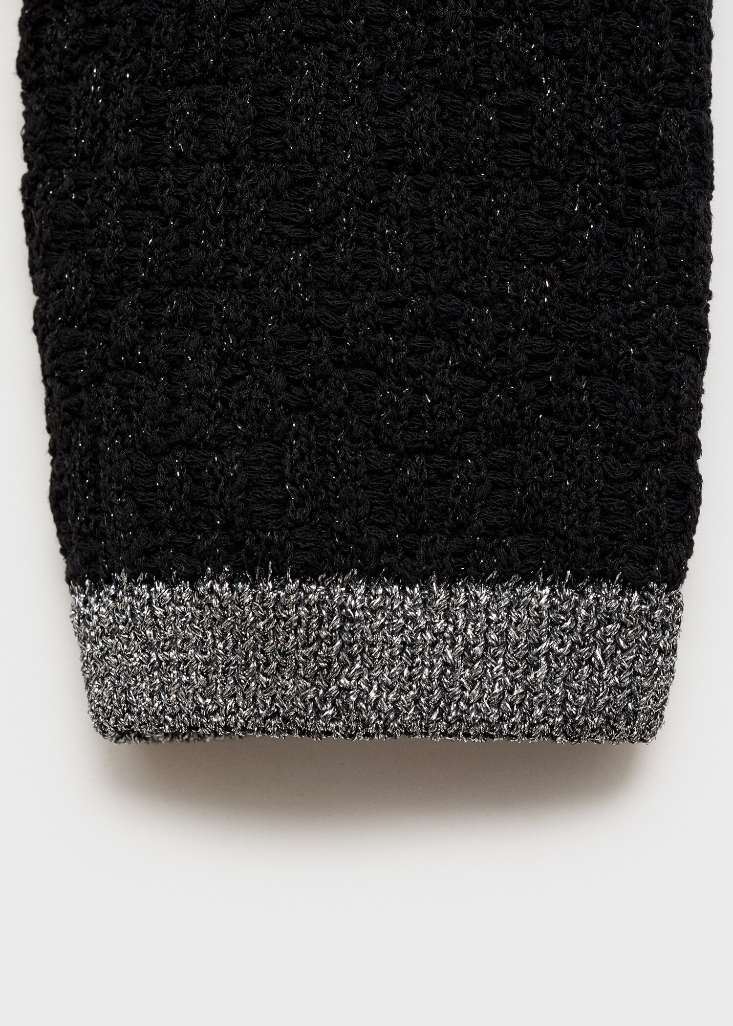 Strickjacke mit Lurexdetail - Detail des Artikels 0