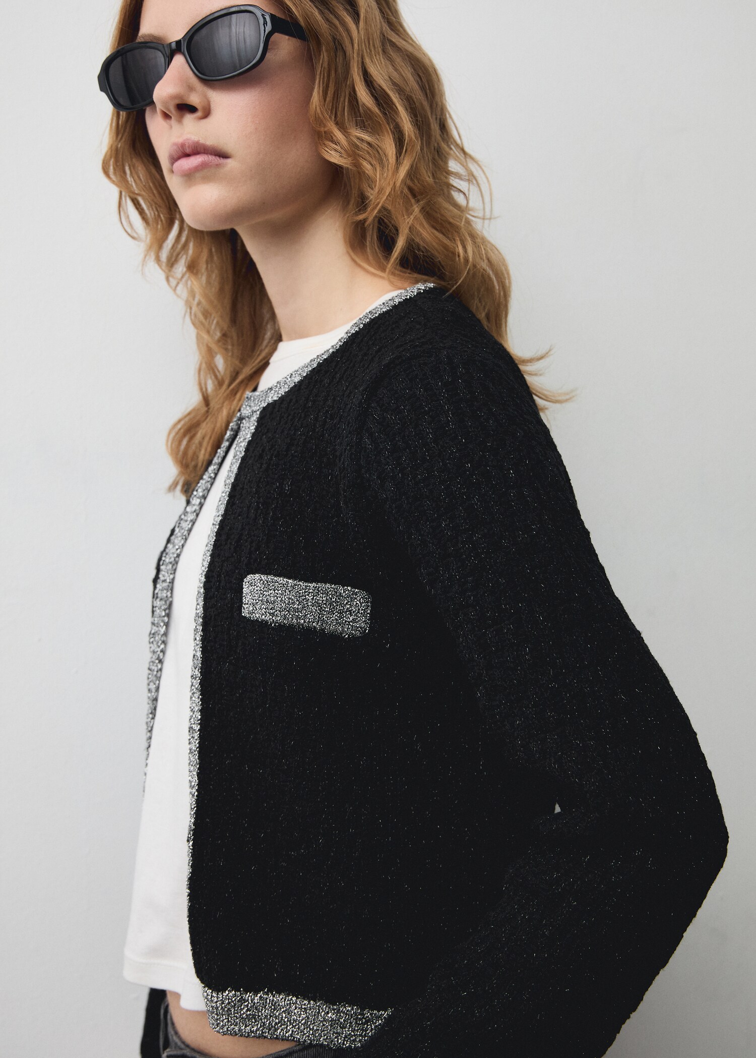 Strickjacke mit Lurexdetail - Detail des Artikels 1