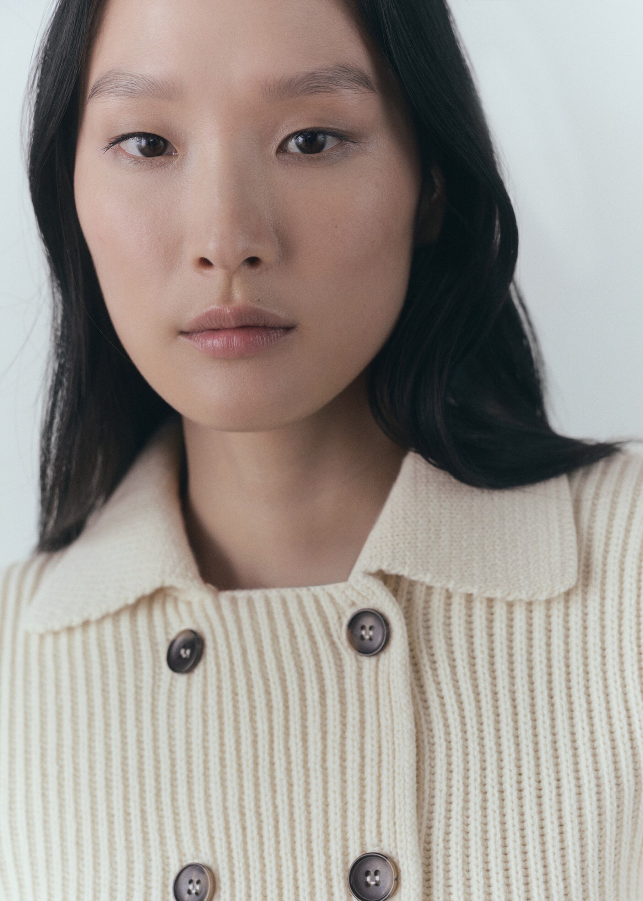 Ribbed jacket with buttons - Details of the article 1, Ecru. Ref: 77049070-00.