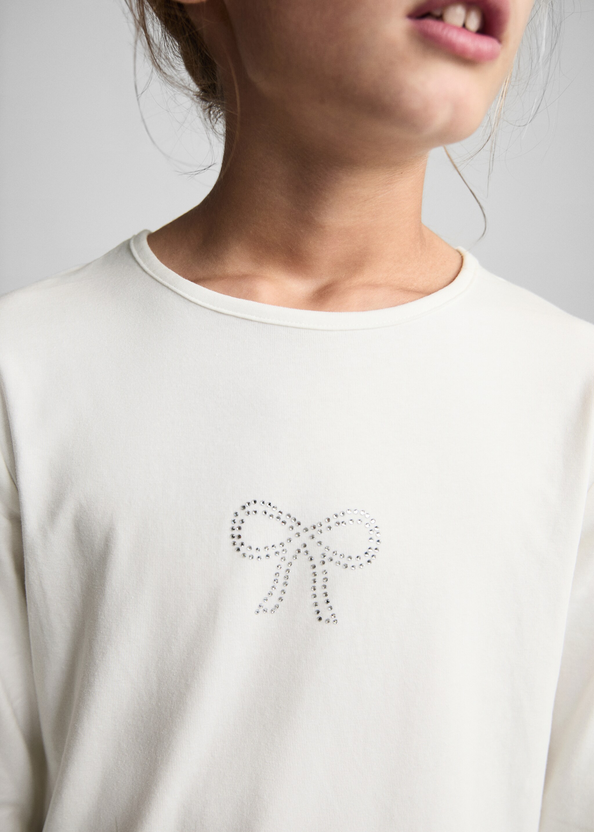Baumwoll-T-Shirt mit Strassverzierung - Detail des Artikels 6, Cremeweiß. Ref: 77049229-00.
