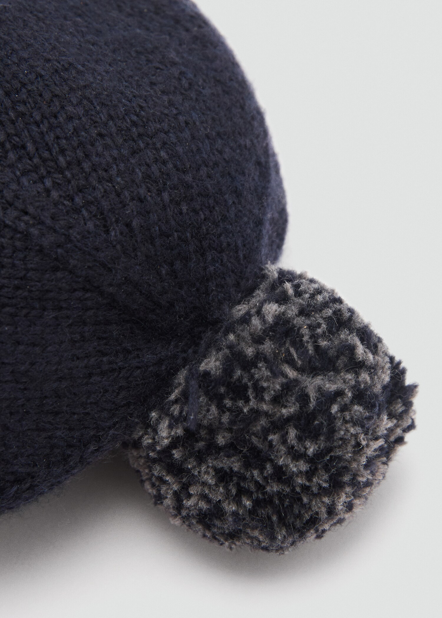 Jacquard pompom beanie - Details of the article 1