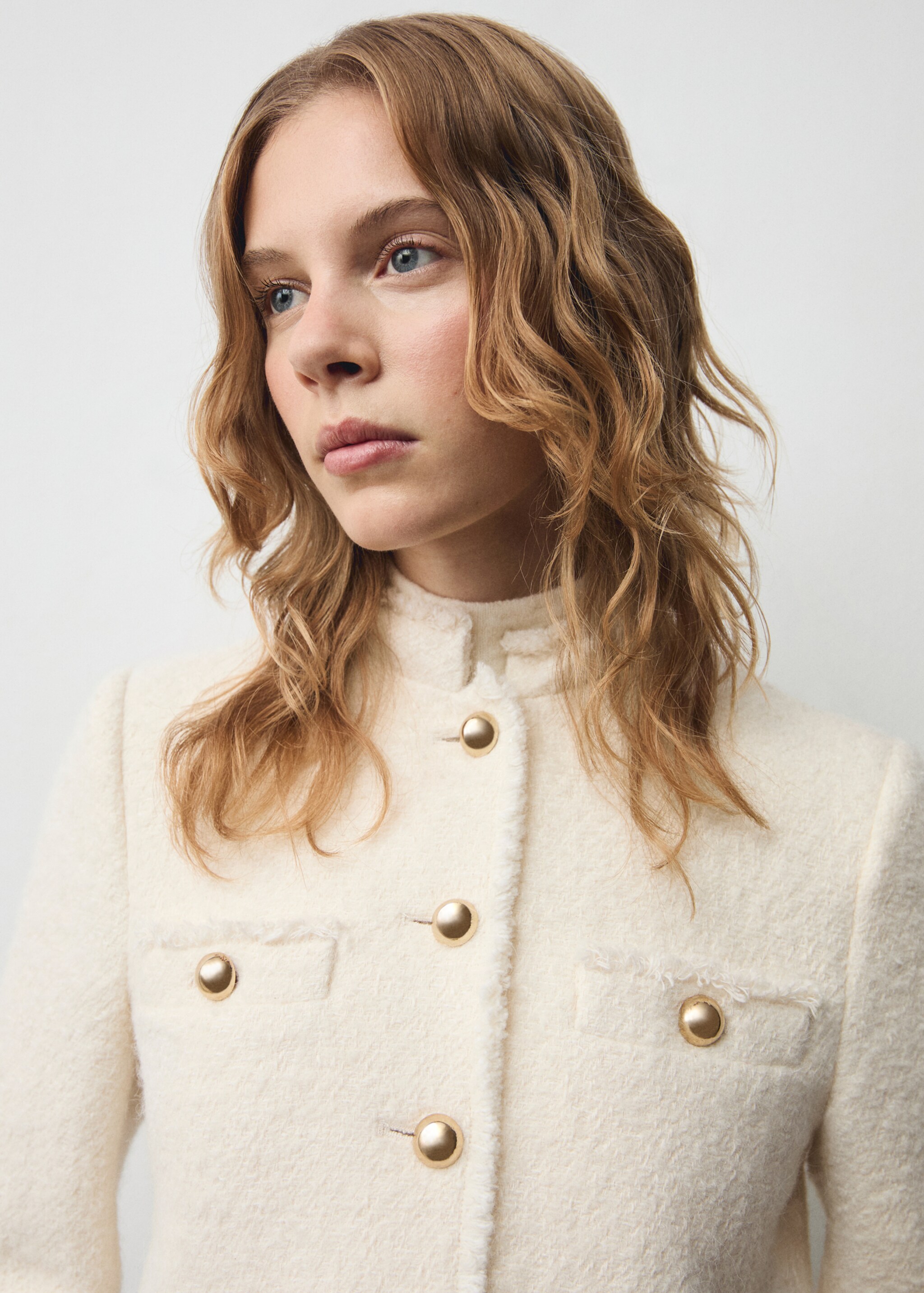 Pocket tweed jacket - Details of the article 1, Ecru. Ref: 77049409-00.
