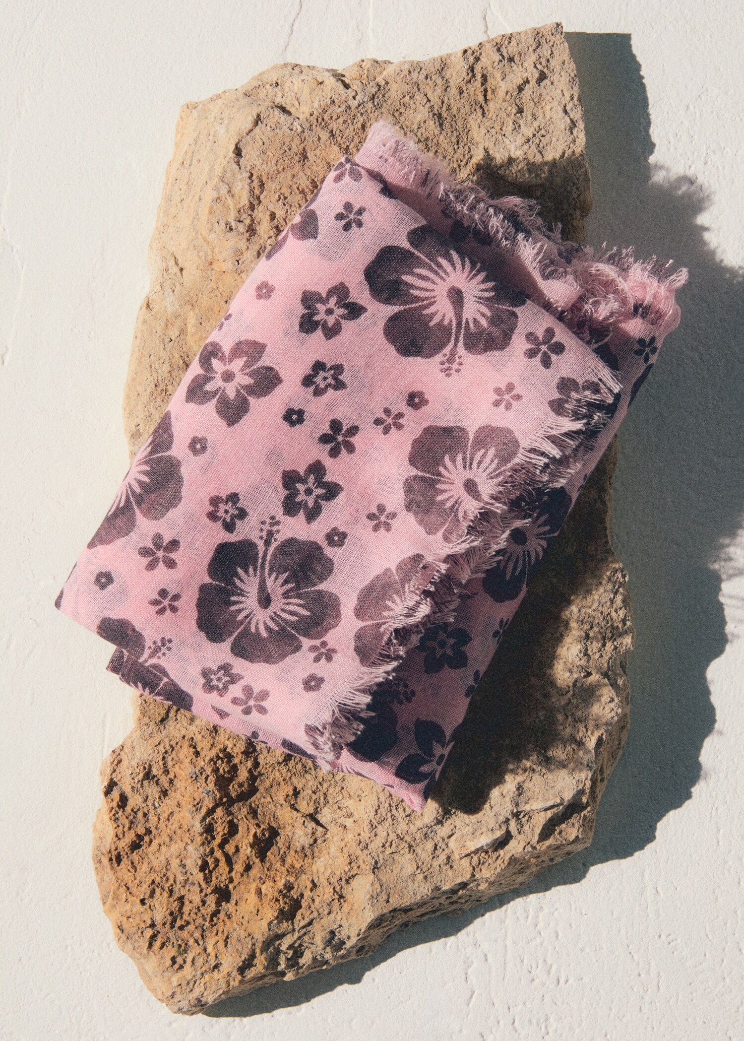 Foulard imprimé floral - Détail de l'article 6