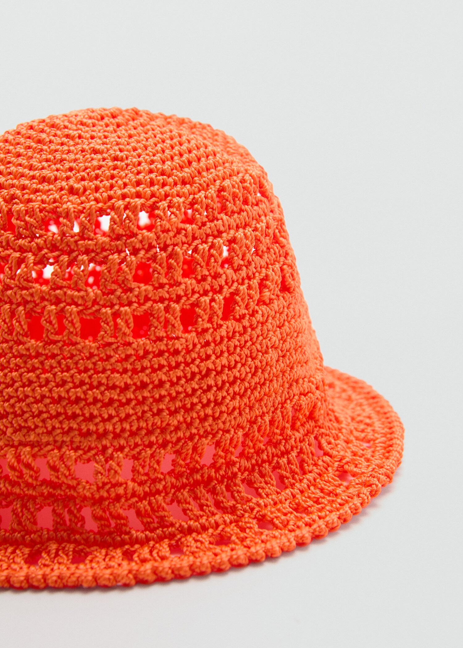 Gehäkelter Bucket Hat - Mittlere Ansicht