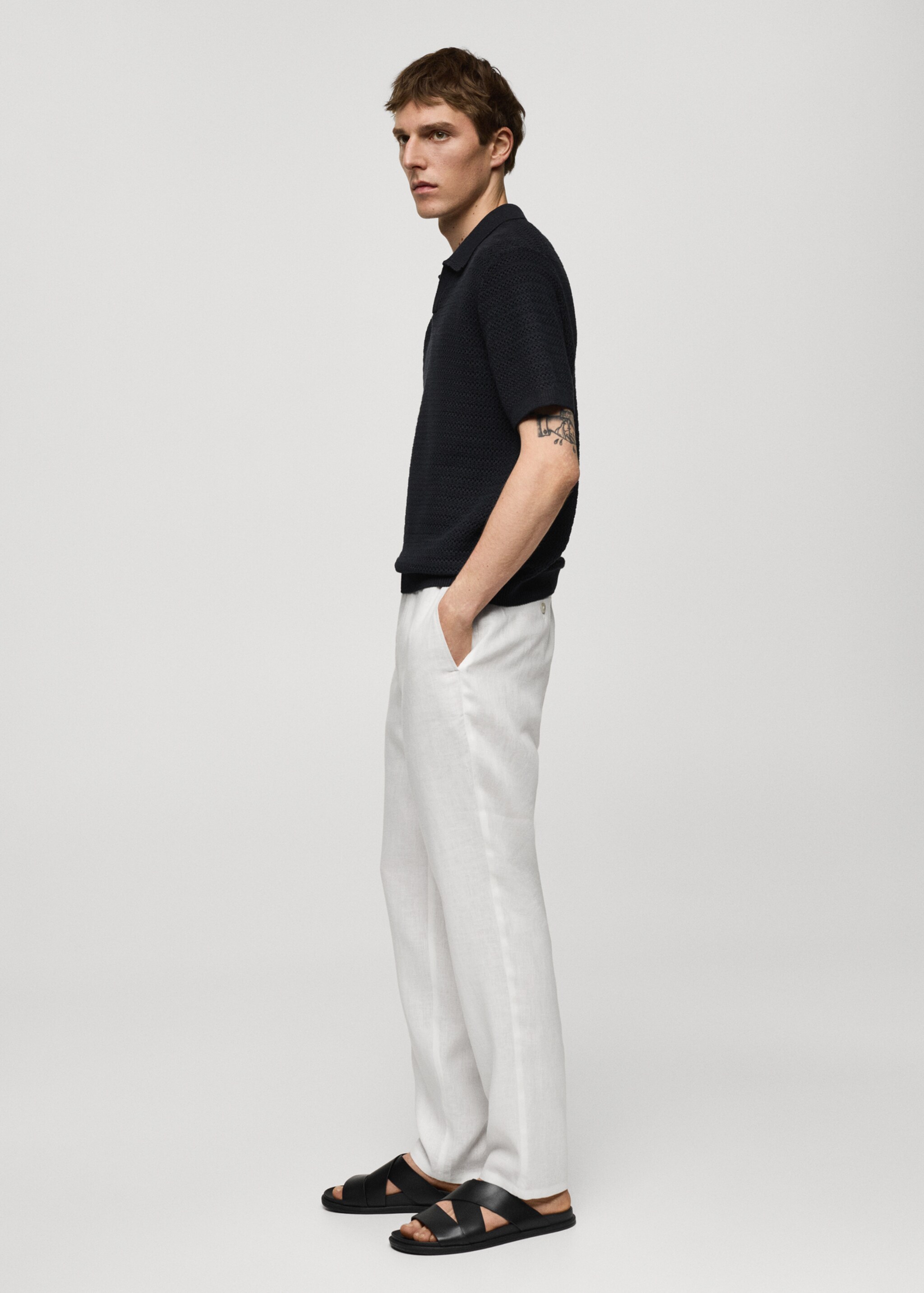 Slim Fit-Hose aus 100 % Leinen - Detail des Artikels 2, Weiß. Ref: 77050250-00.