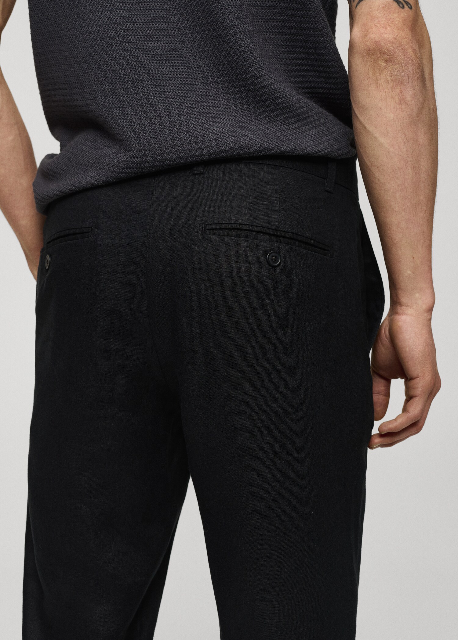Slim-fit 100% linen trousers - Details of the article 6