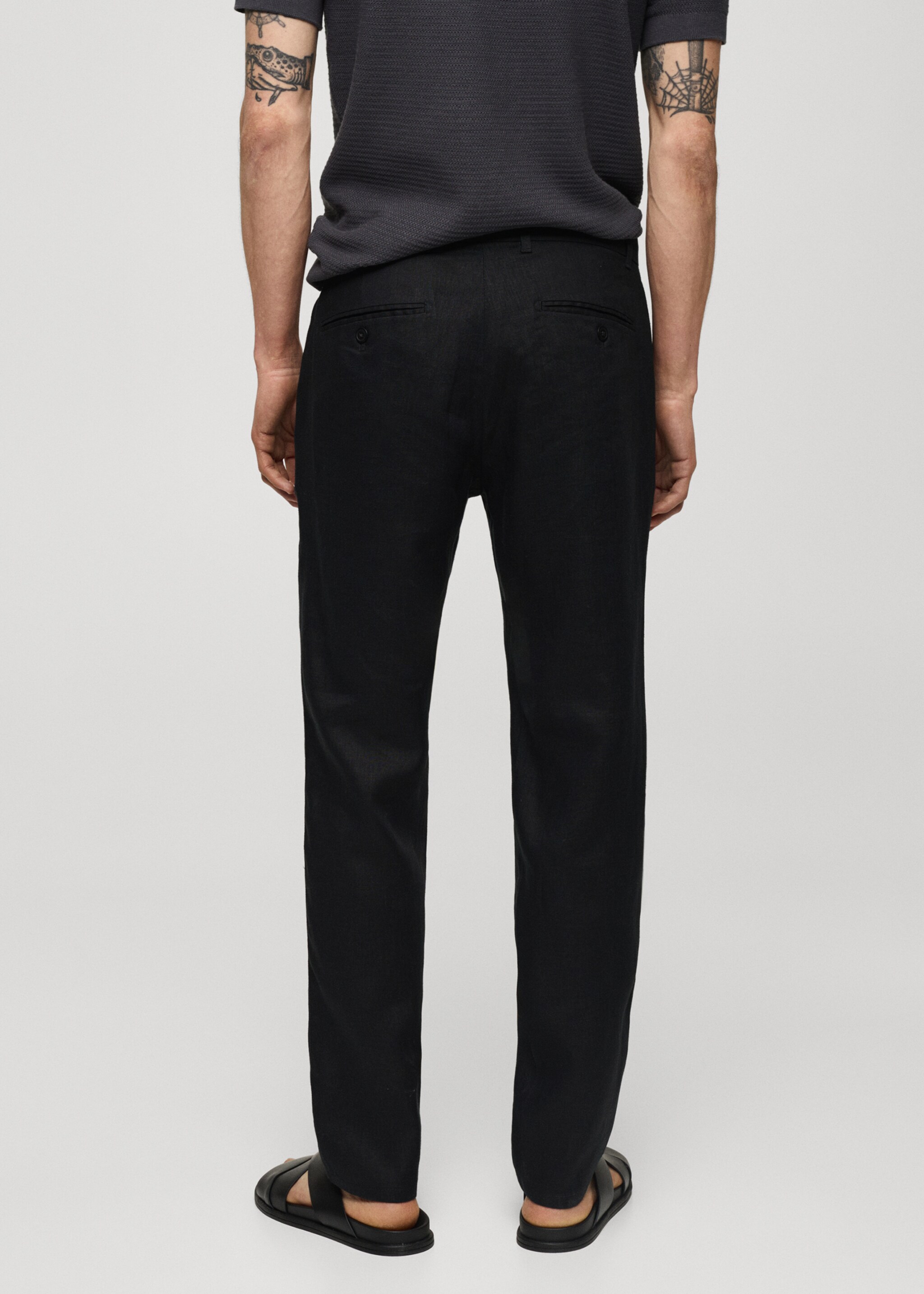 Slim-fit 100% linen trousers - Reverse of the article