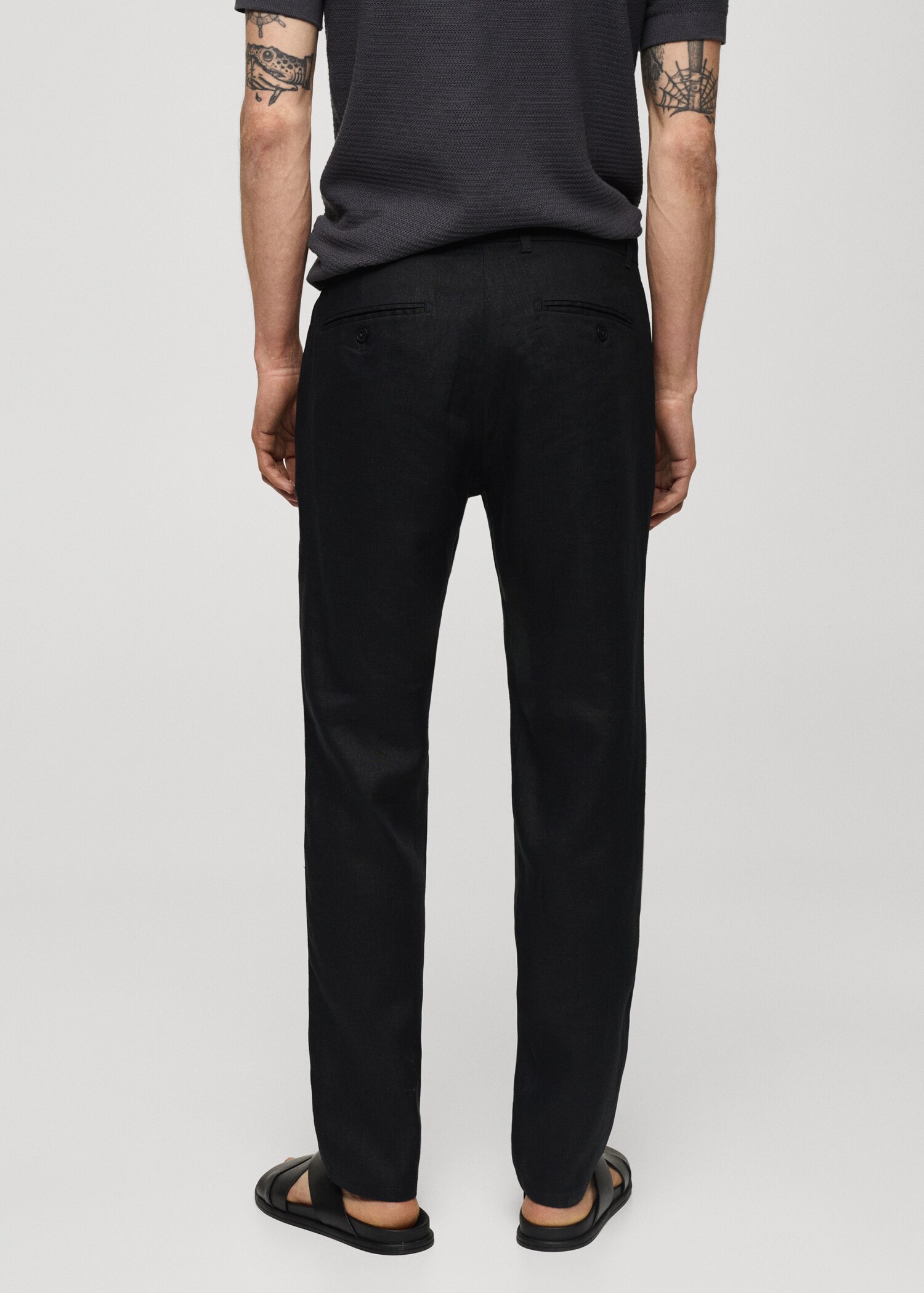 Slim-fit 100% linen trousers - Reverse of the article