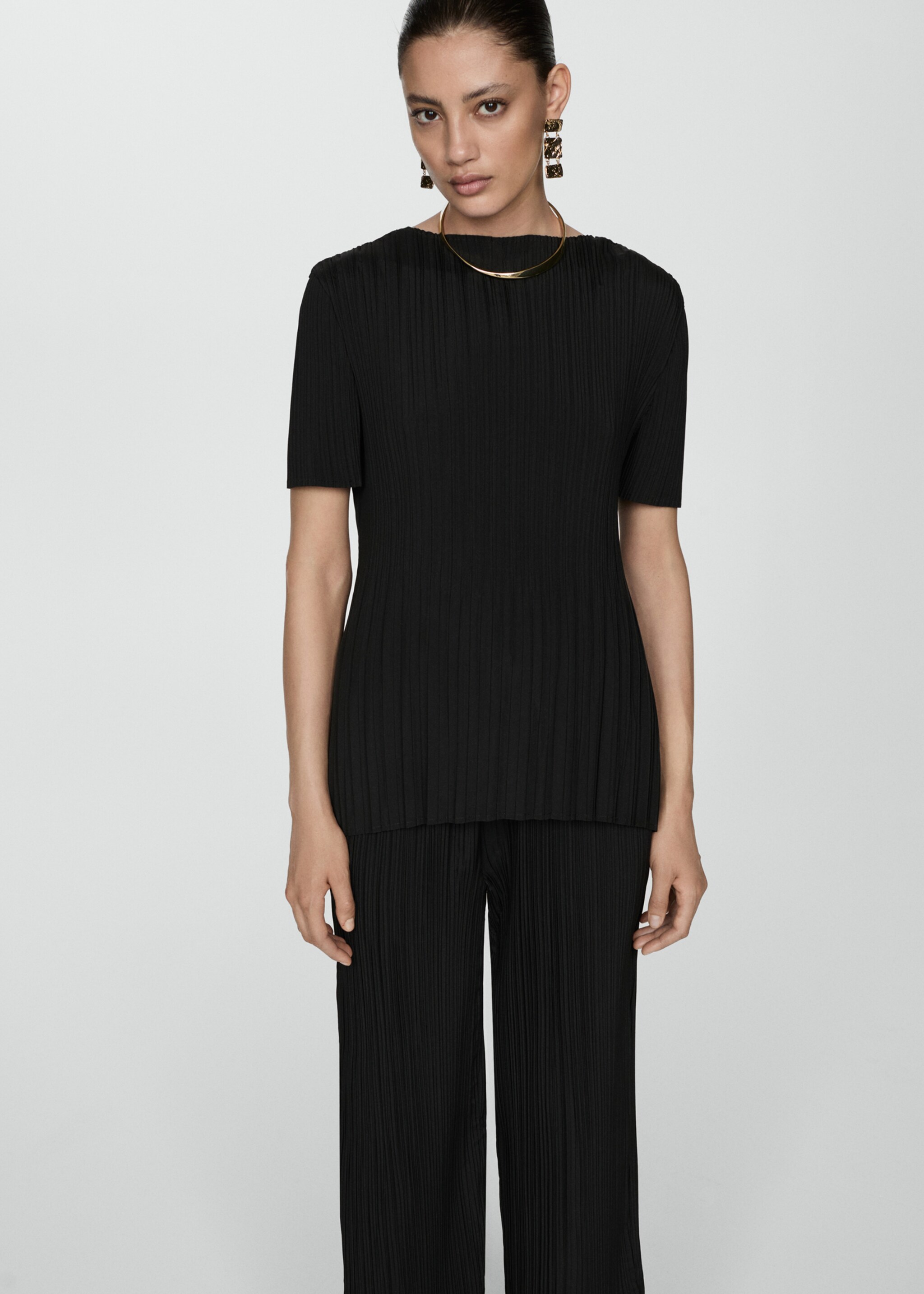 Fluid pleated trousers - Details of the article 1