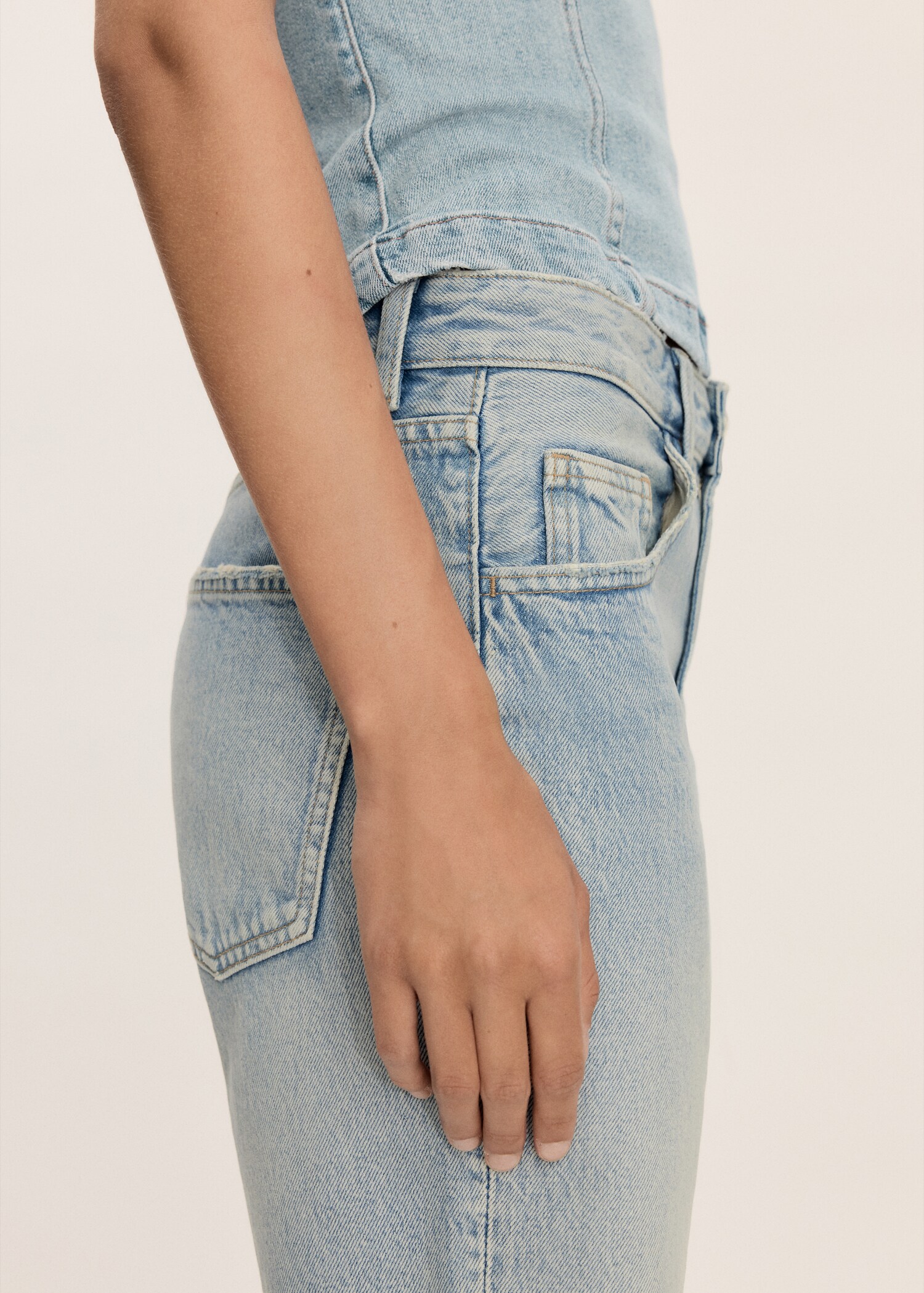 Straight-fit denim bermuda shorts - Details of the article 6