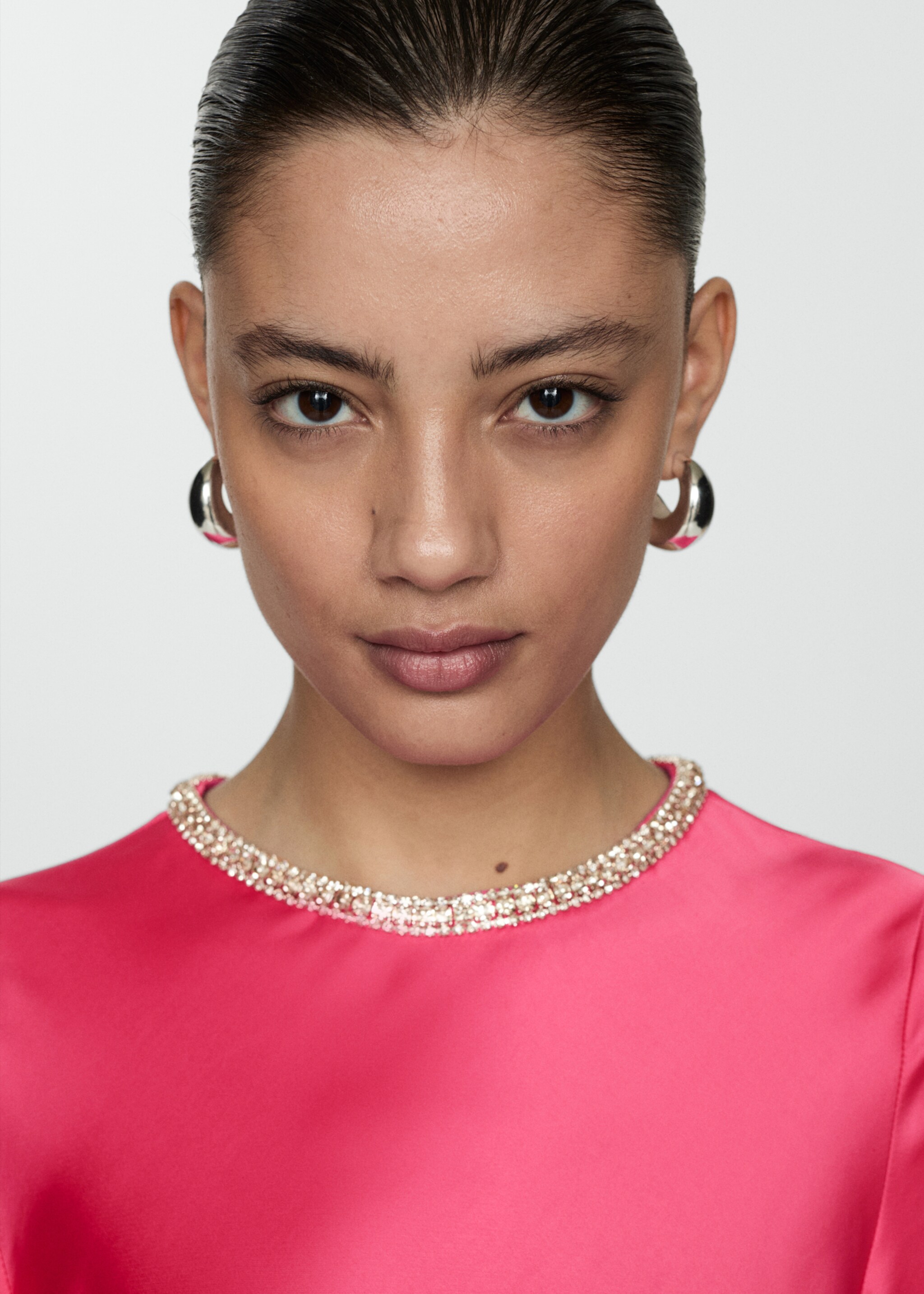 Flared-sleeve satin dress - Details of the article 1, Pink. Ref: 77050287-00.