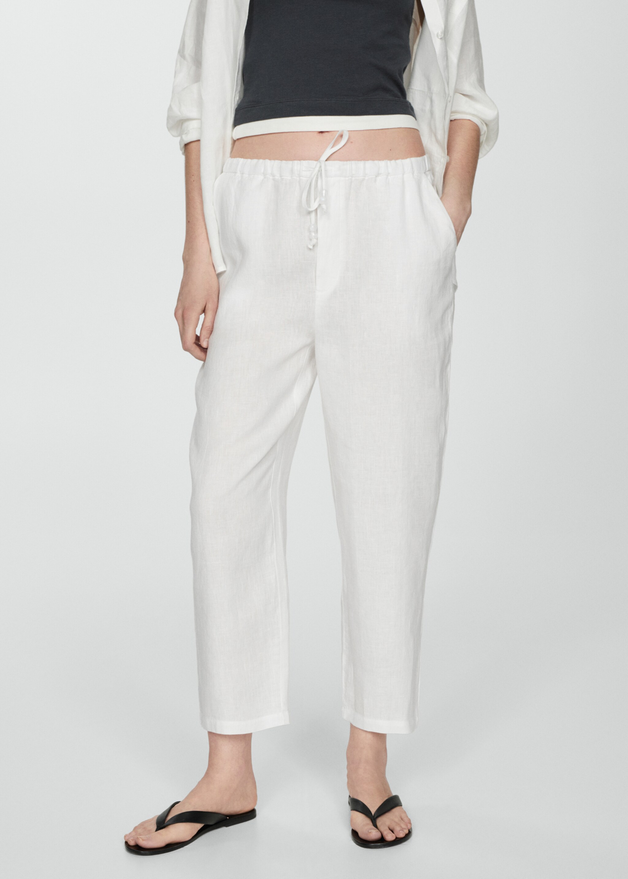 Pantalón jogger lino - Plano medio