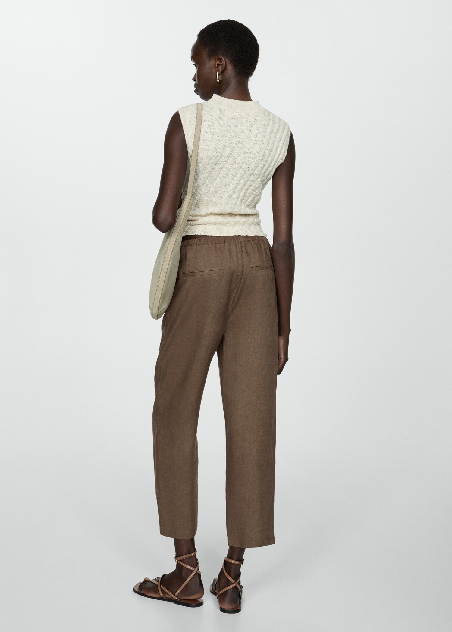 Linen jogger trousers - Reverse of the article