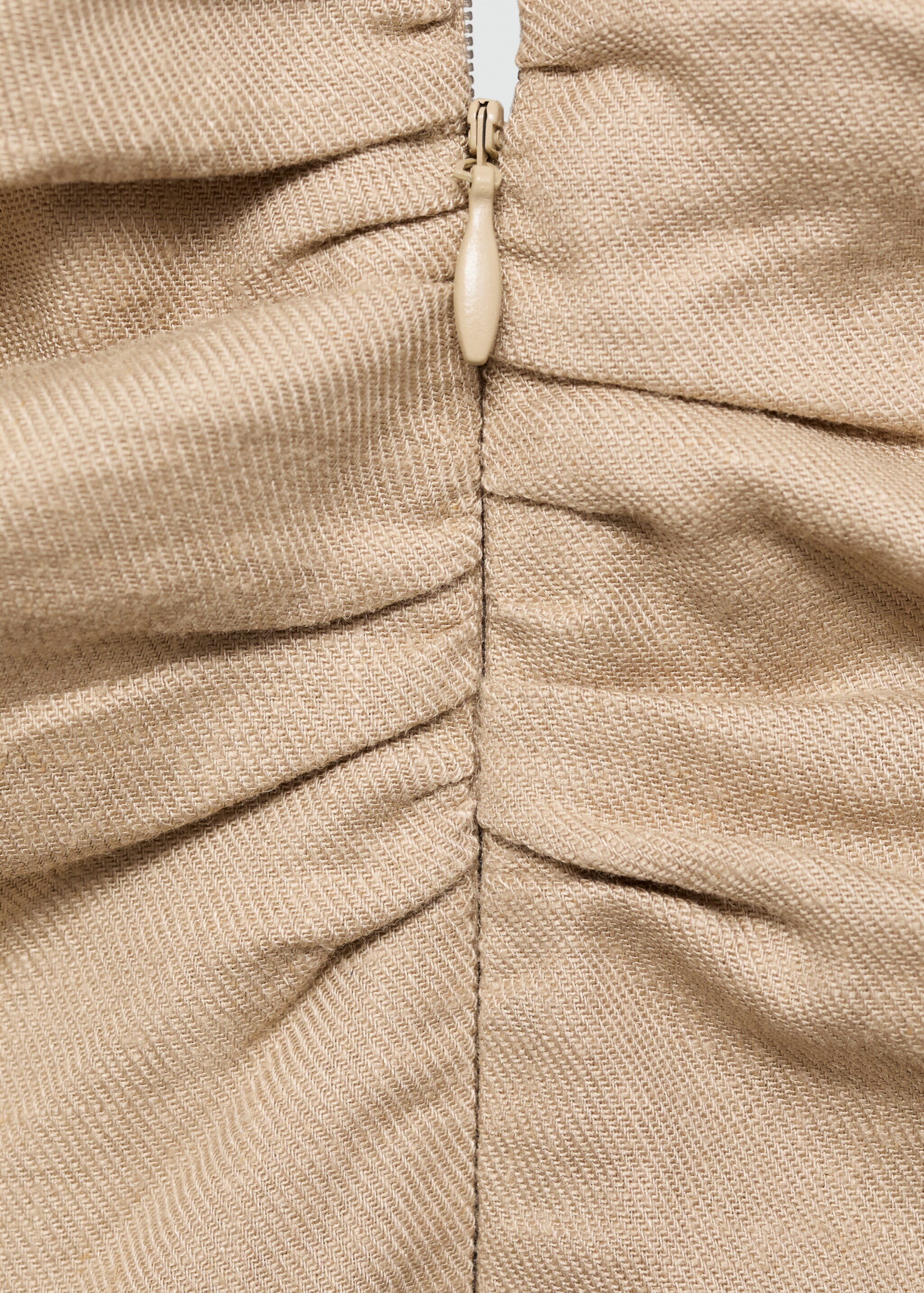 Polo-neck dress with opening - Details of the article 8