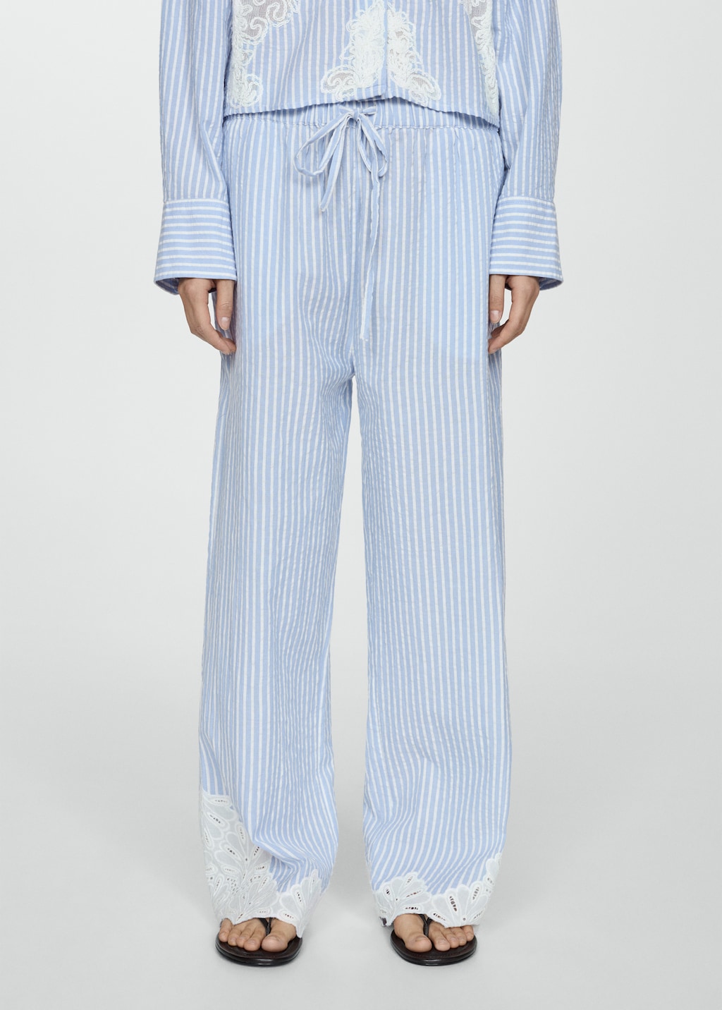 Pantalón rayas bordado