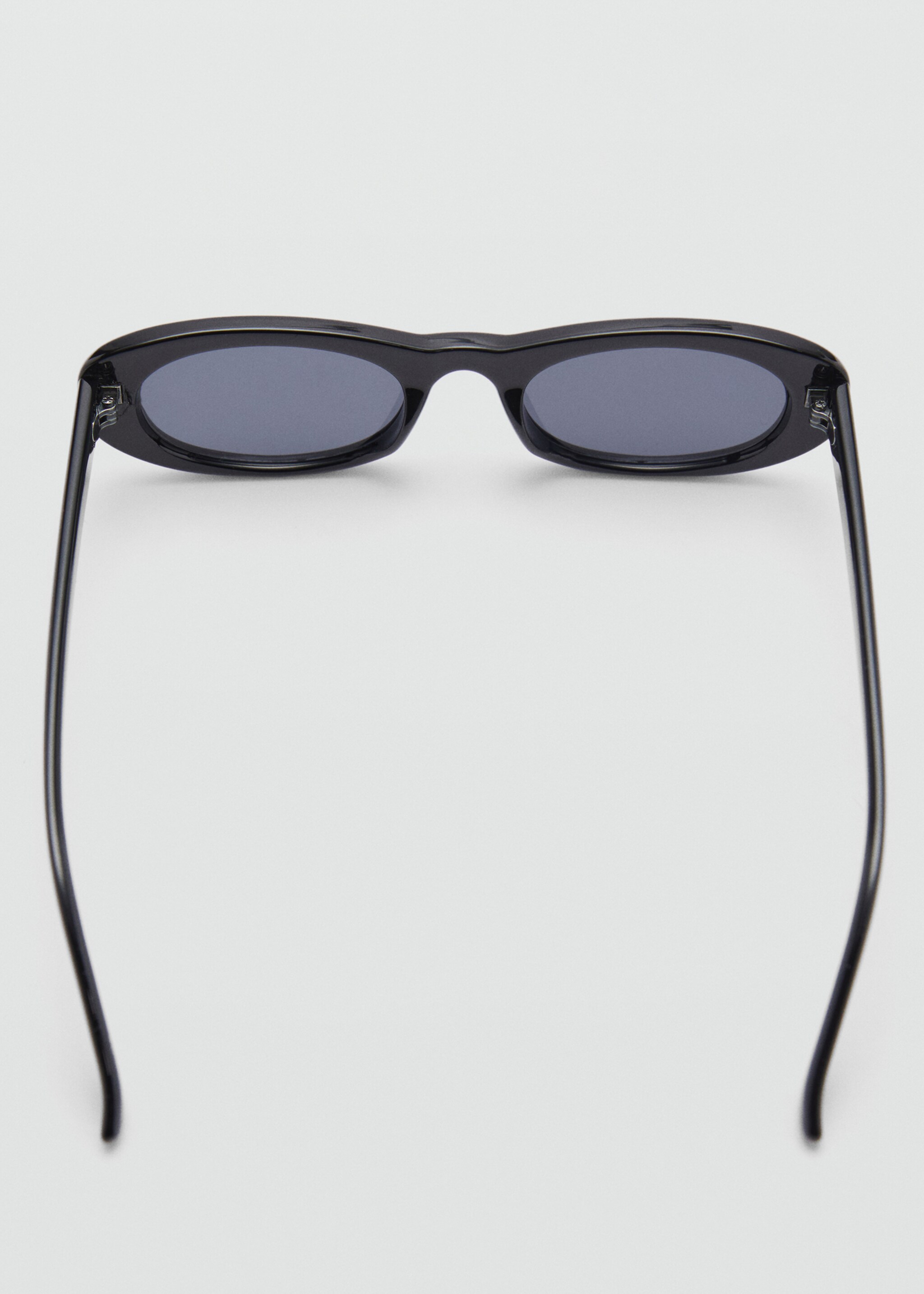 Oval sunglasses - Details of the article 1