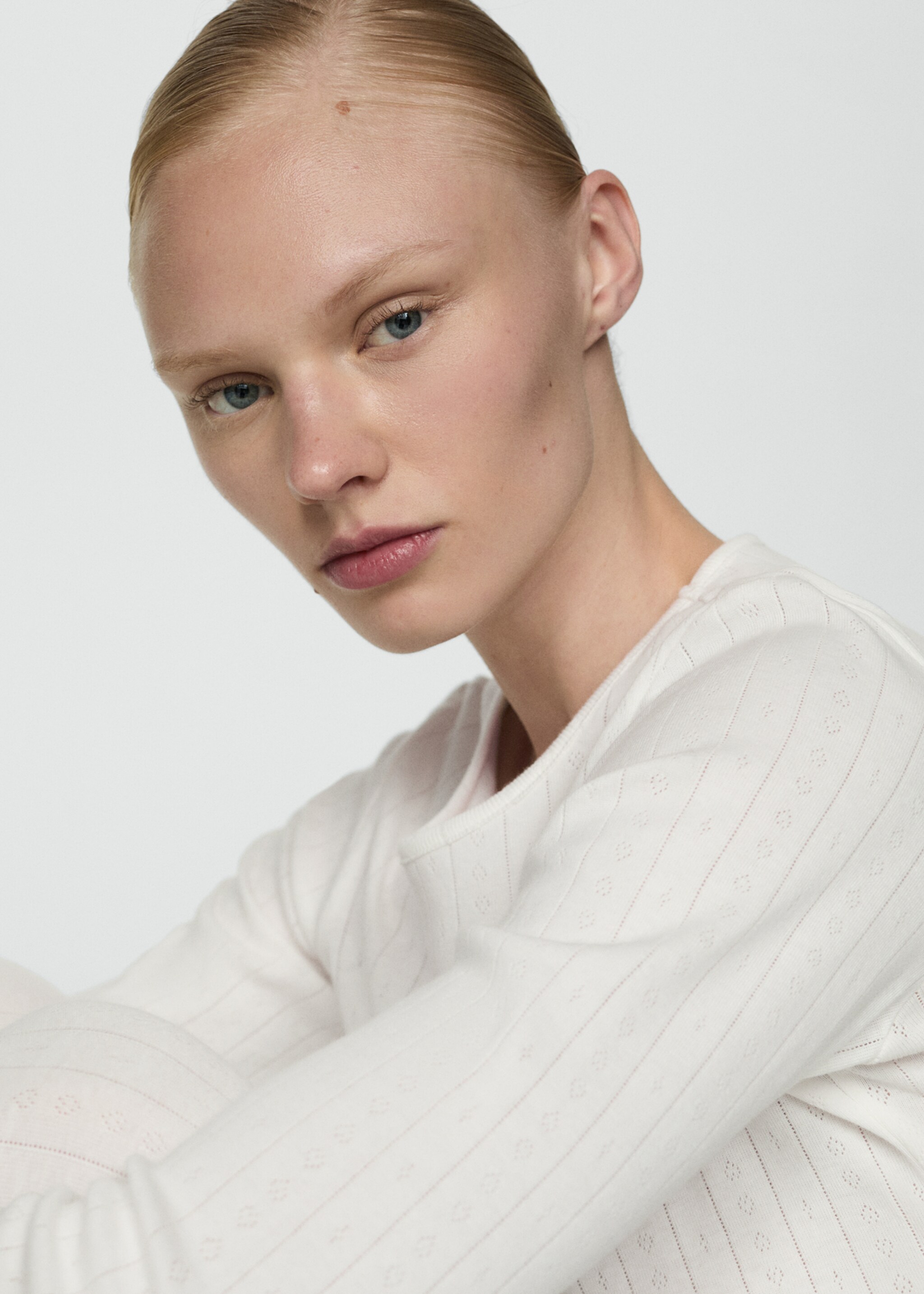 Two-piece cotton pyjamas - Details of the article 1