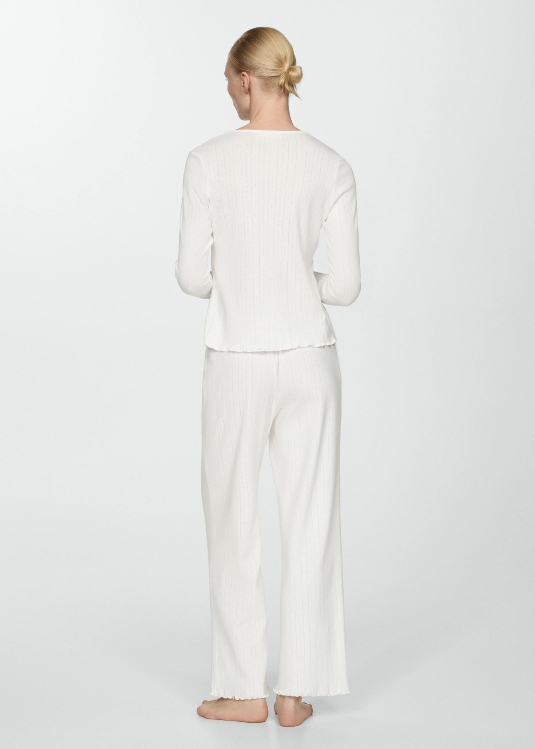 Two-piece cotton pyjamas - Reverse of the article