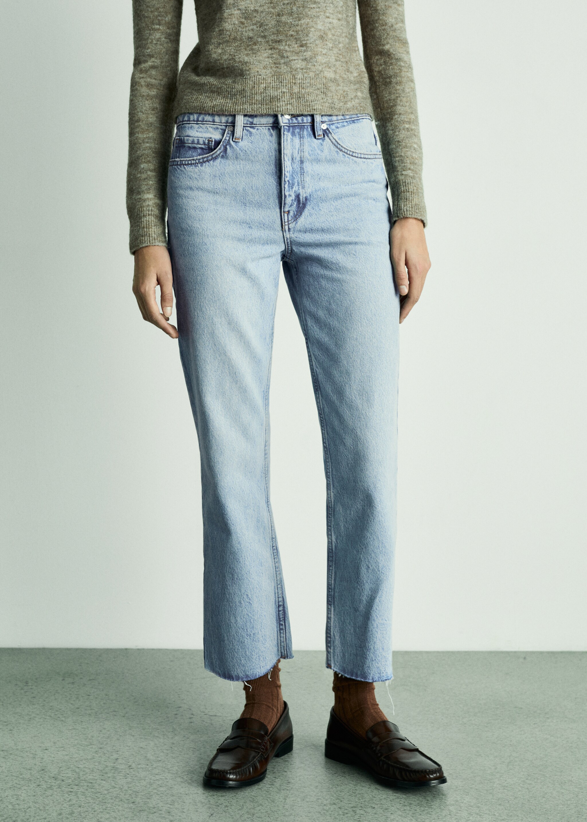 Blugi drepți cropped Blanca - Plan mediu
