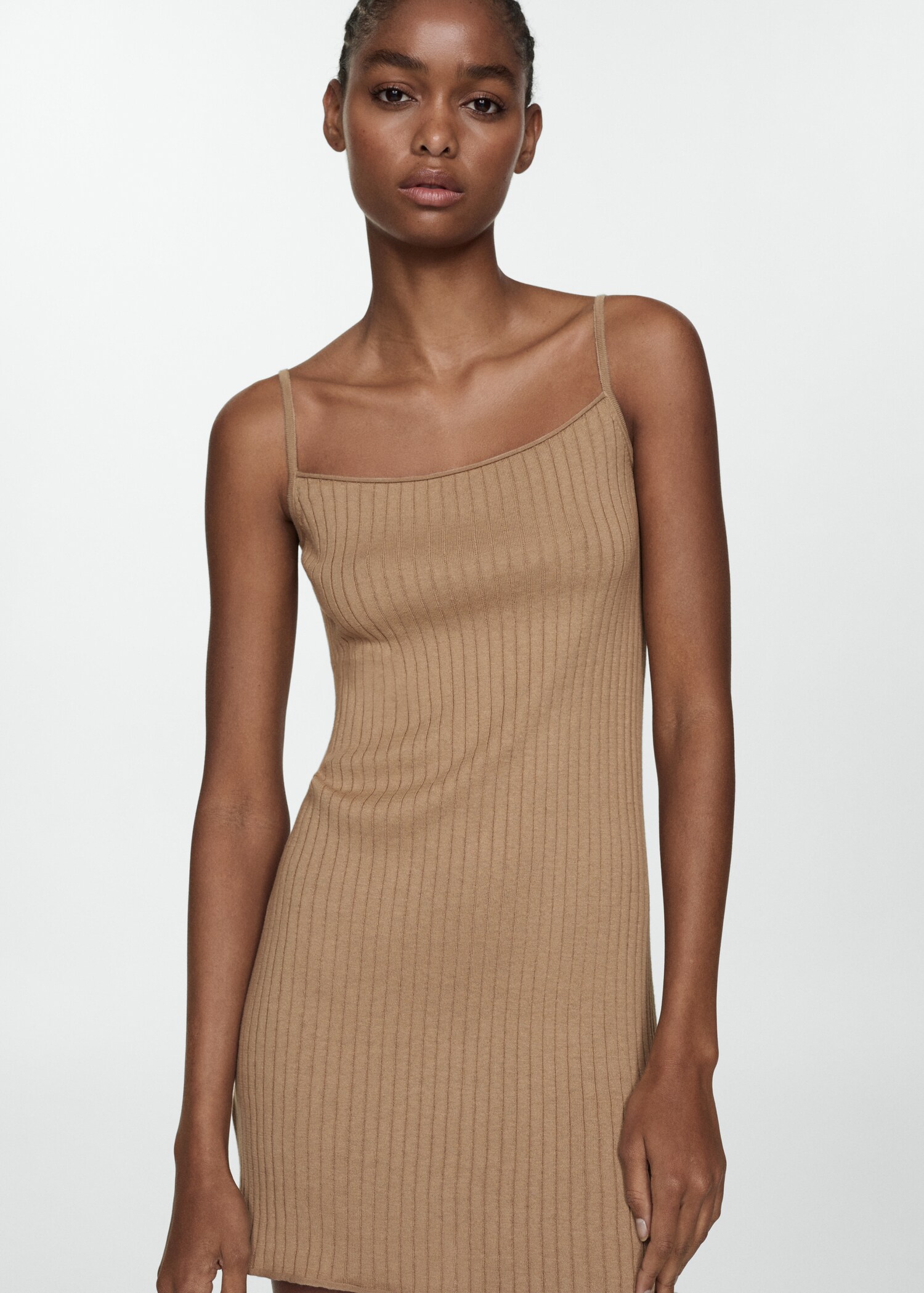 Kleid mit Rippmuster - Mittlere Ansicht