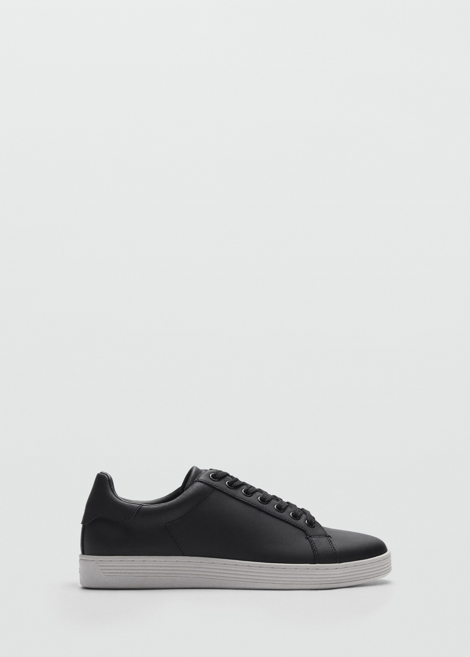 Ledersneakers mit Kontrastsohle - Artikel ohne Model