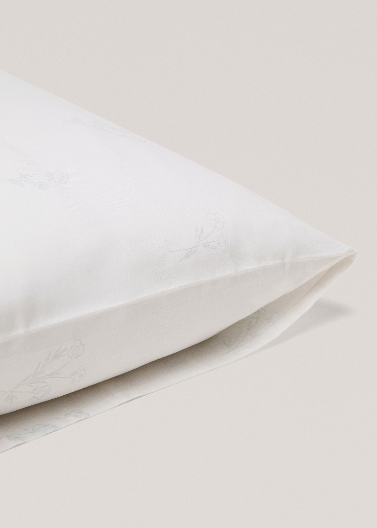 Floral pillow case 50x75cm - Details of the article 1