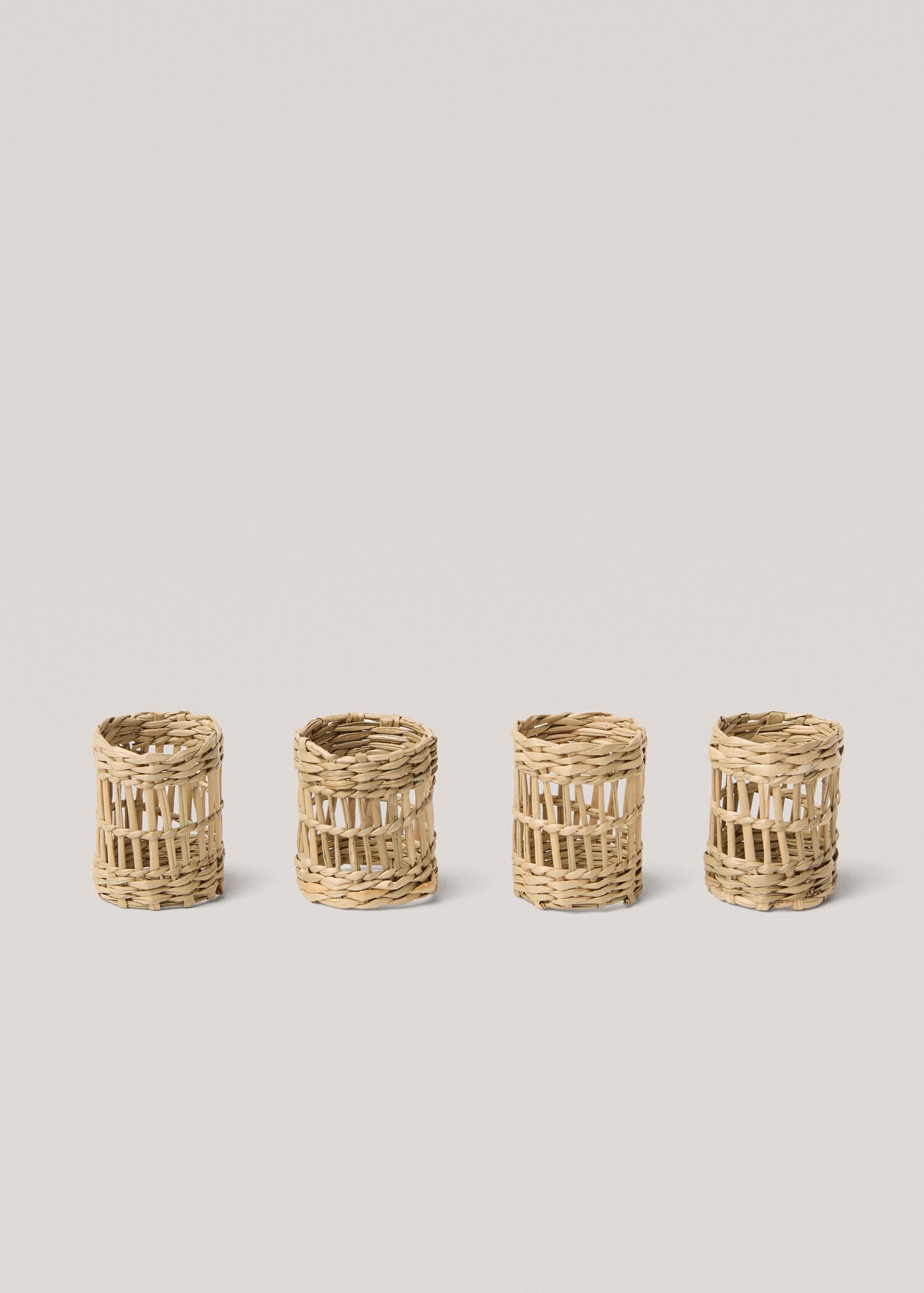 Lot de 4 ronds de serviette fibres naturelles 4x5 cm - Article sans modèle