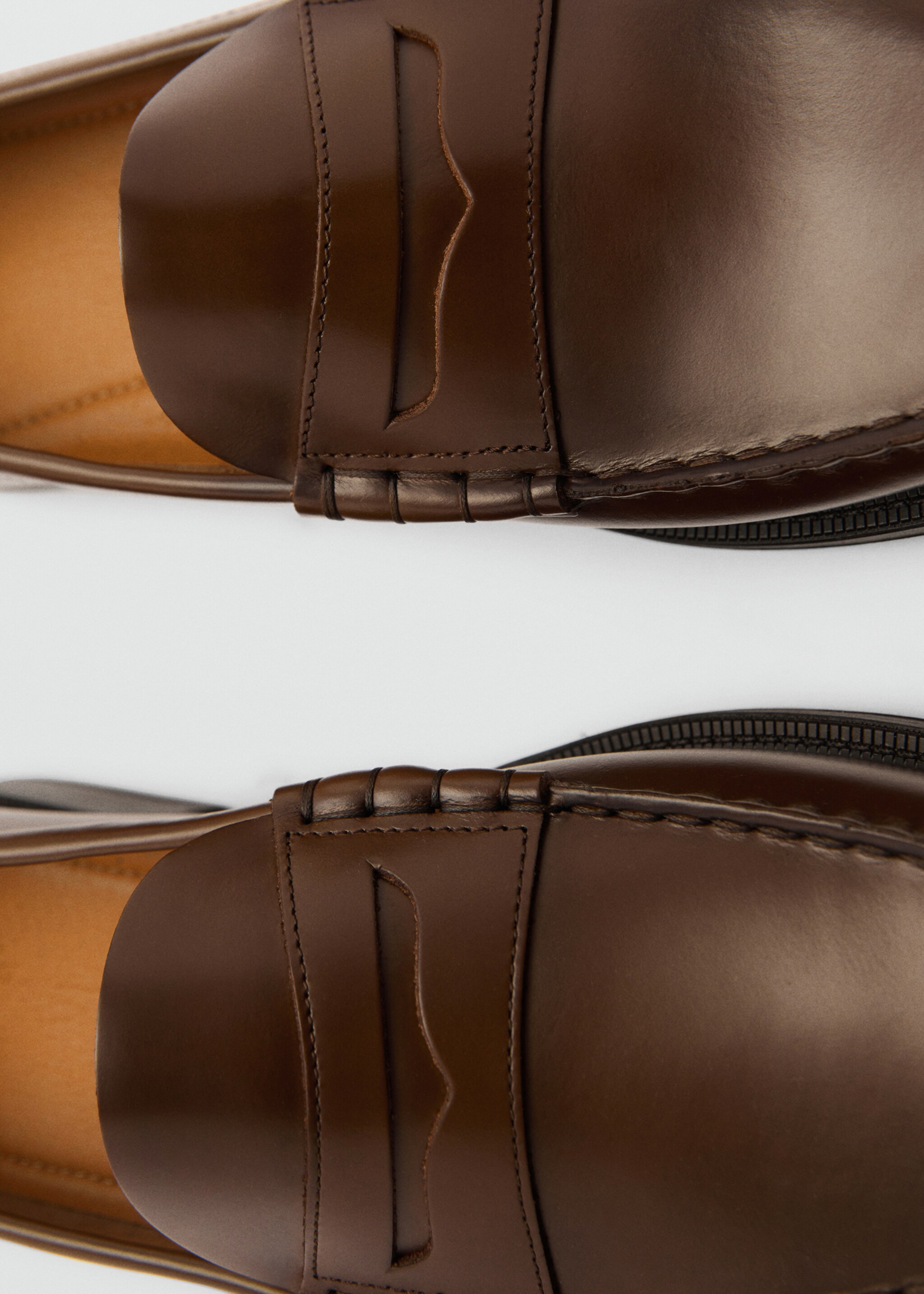 Aged-leather loafers - Details of the article 2, Leather. Ref: 77050624-00.